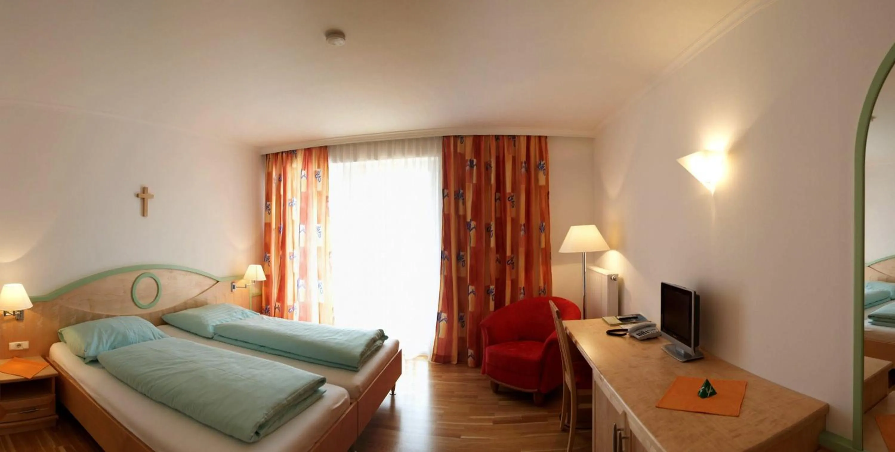 Bed in Hotel zum Kirchenwirt Mariazell