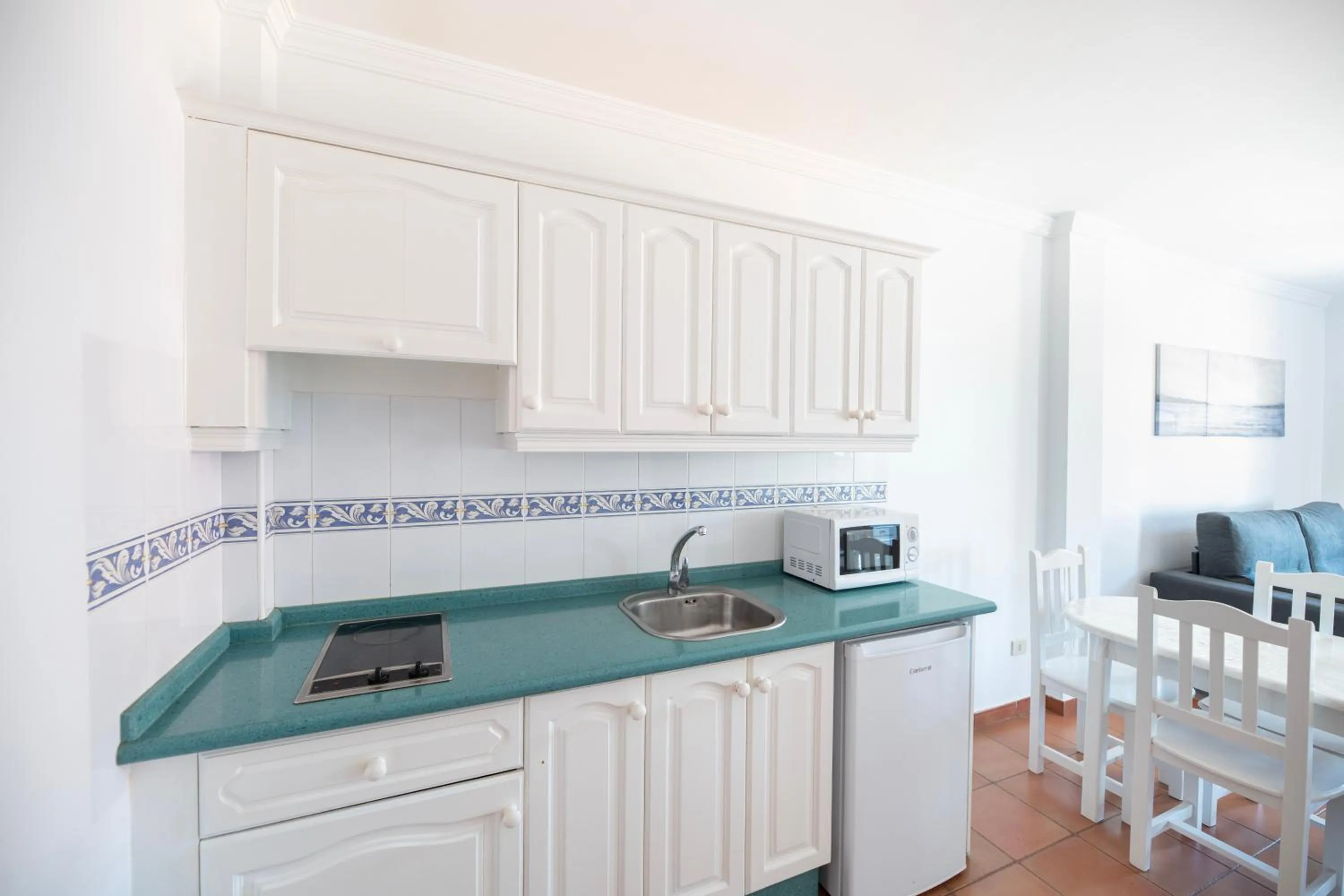 kitchen in Hotel Apartamentos Villa Gomera