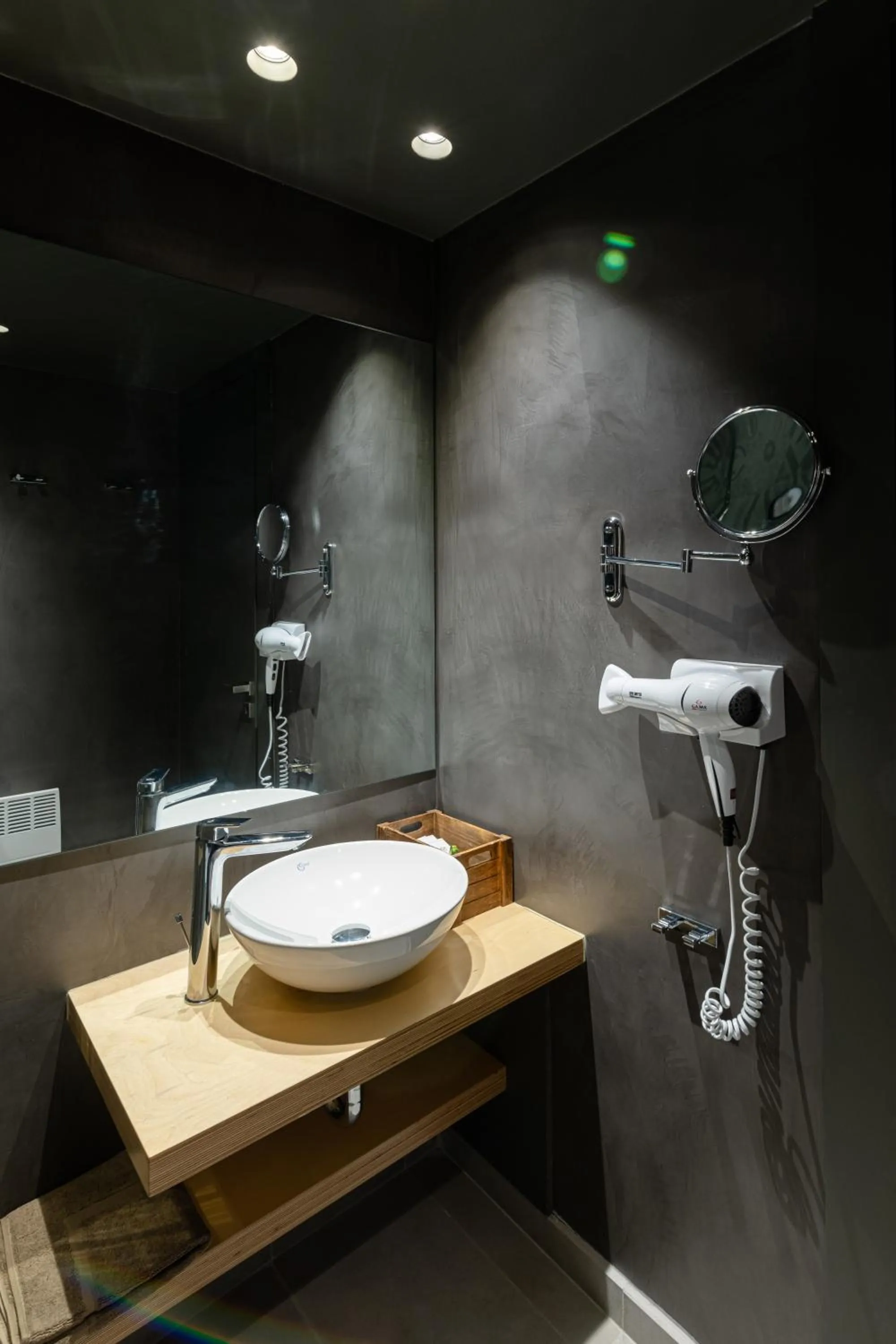 Bathroom in Ether Loft Suites