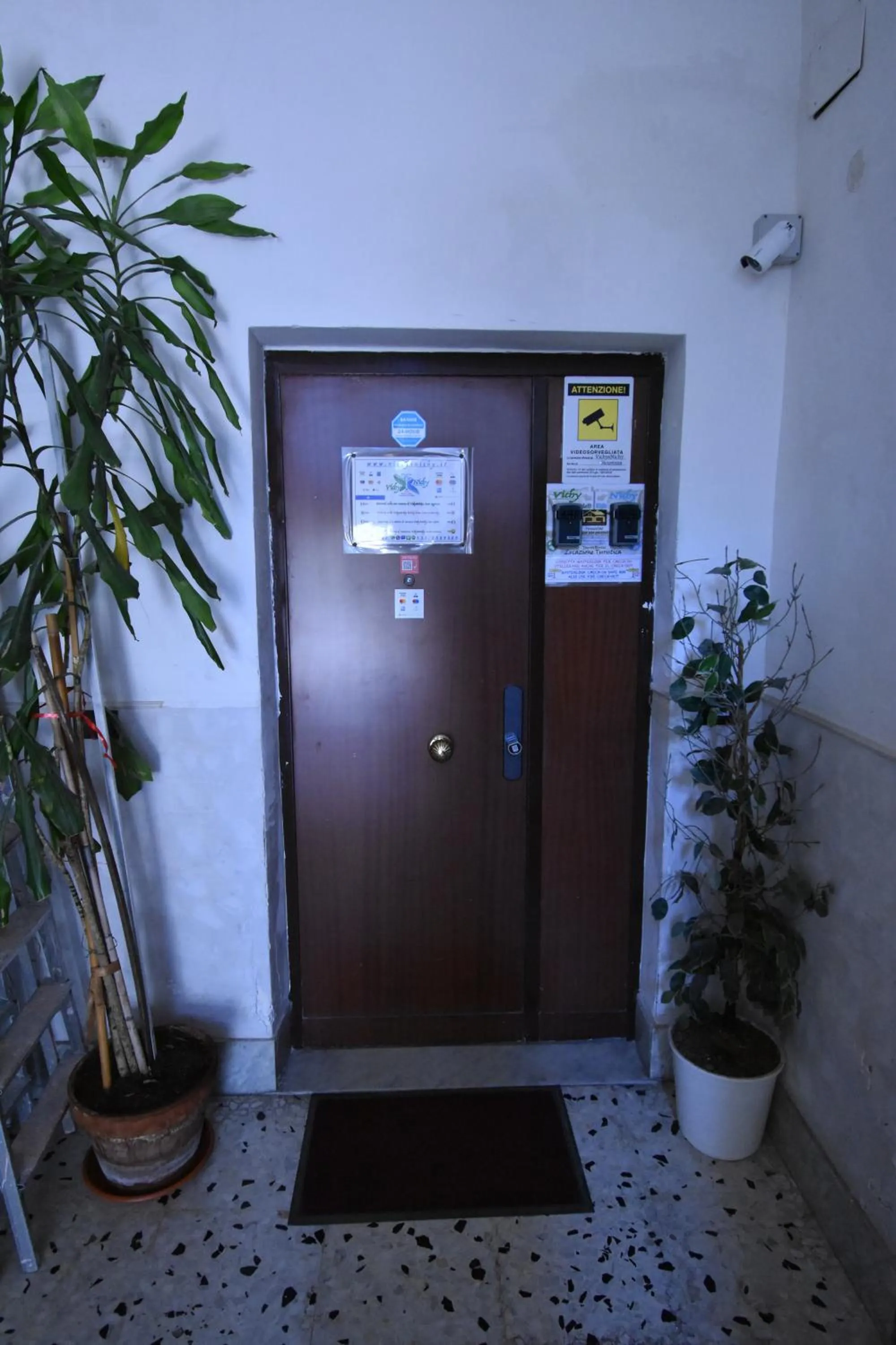 Property building in VichyeNichy