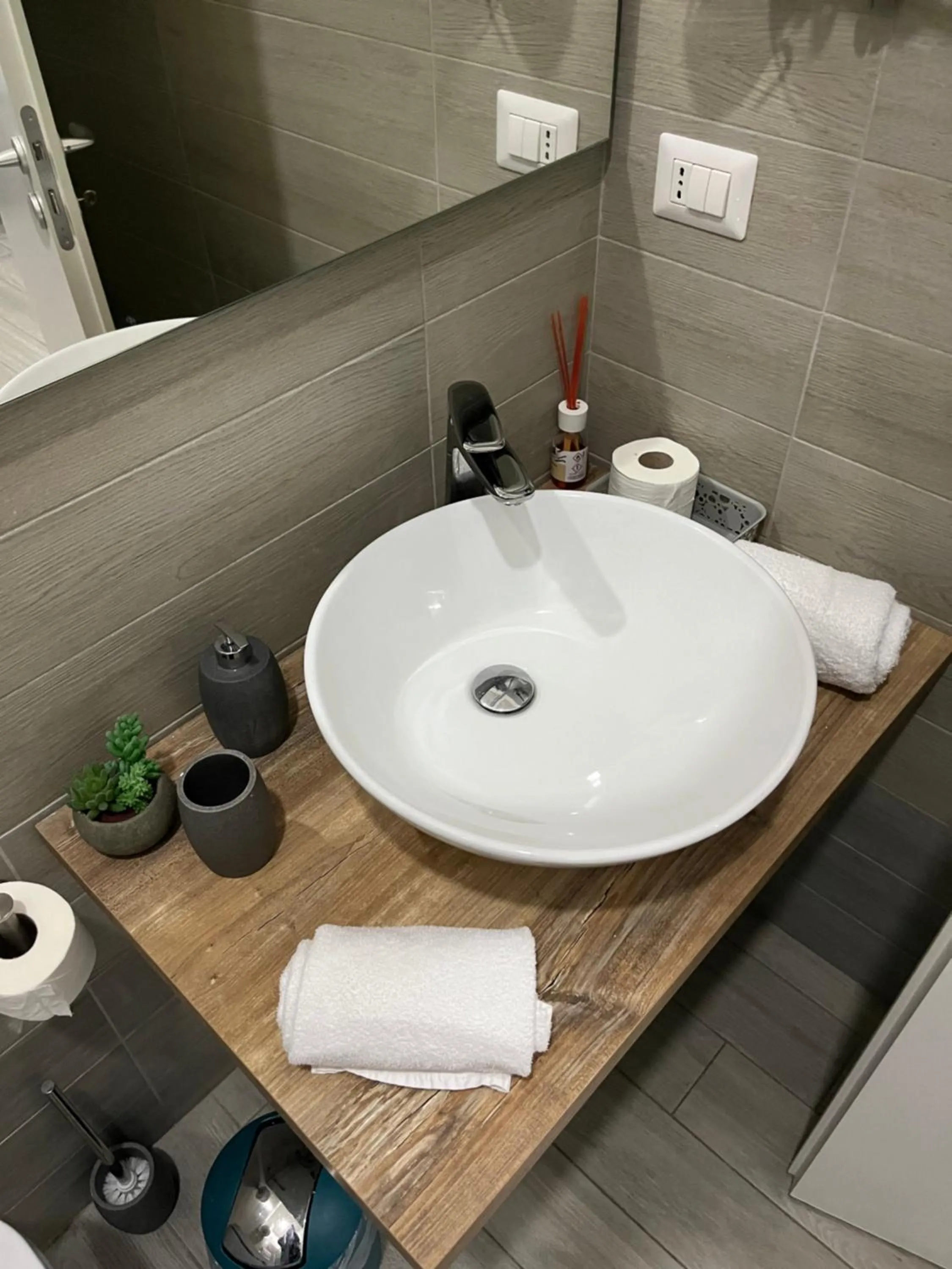 Bathroom in Napoli DownTown