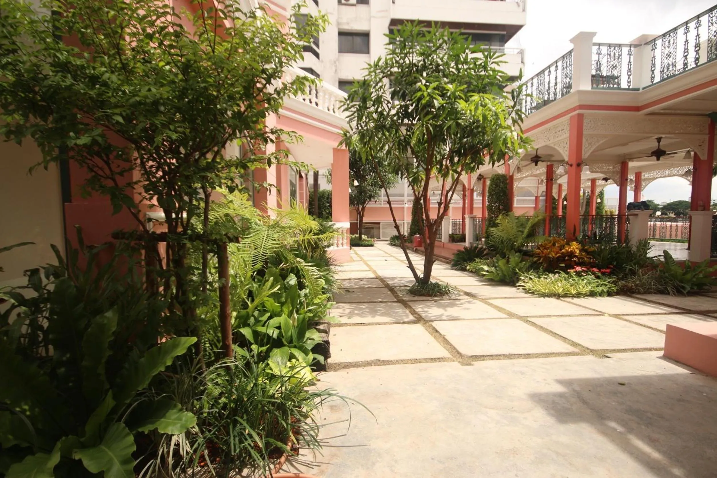 Property building in Hiranyakul House Riverside