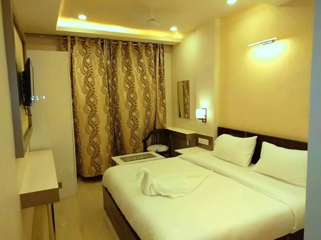 Bed in Hotel Varanasi Heritage