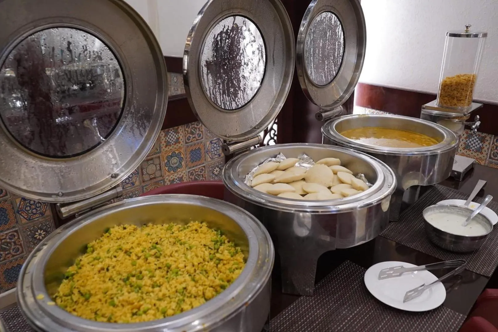 Buffet breakfast in Hotel Varanasi Heritage