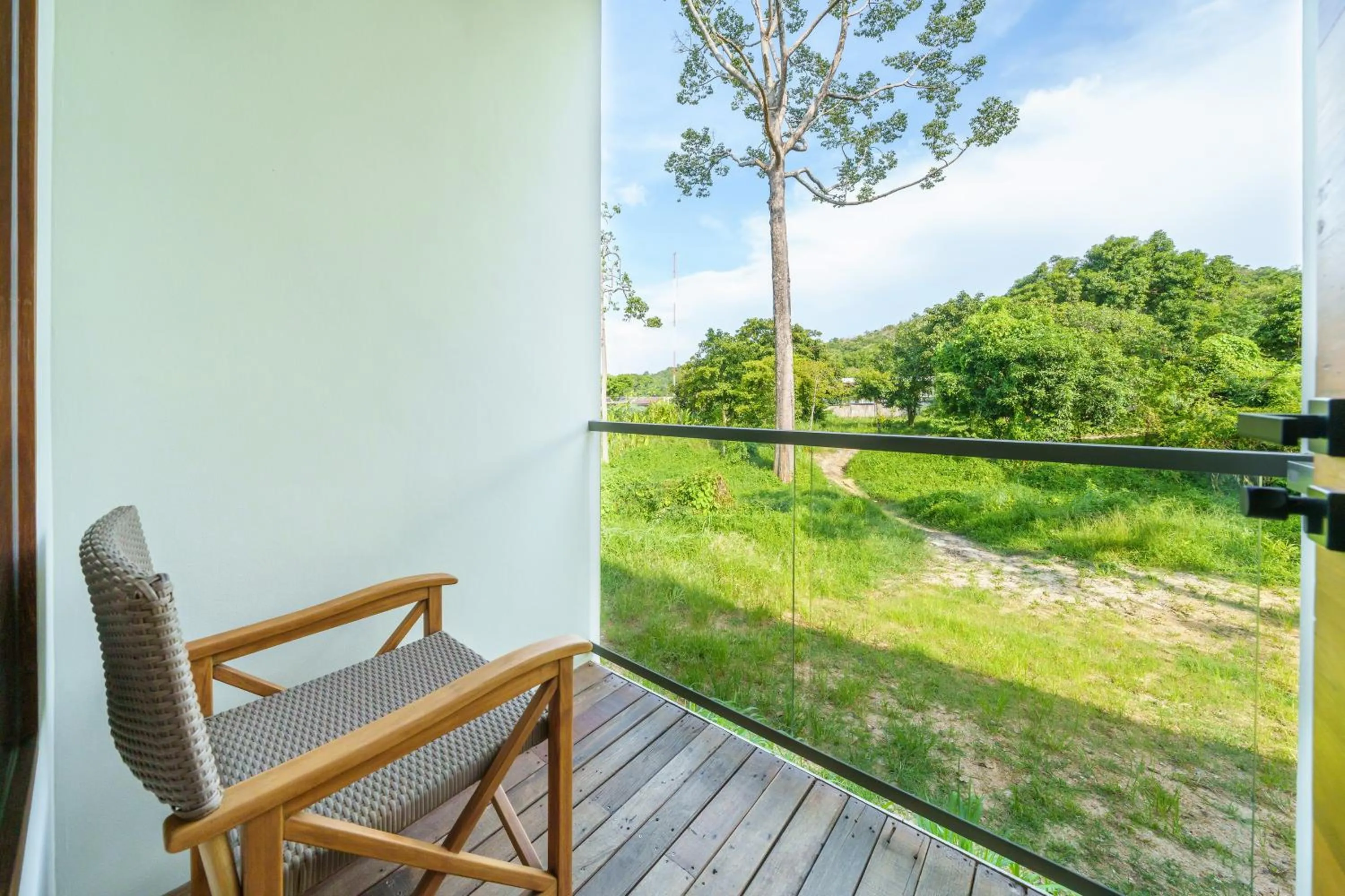 Day in Baan Ploy Sea