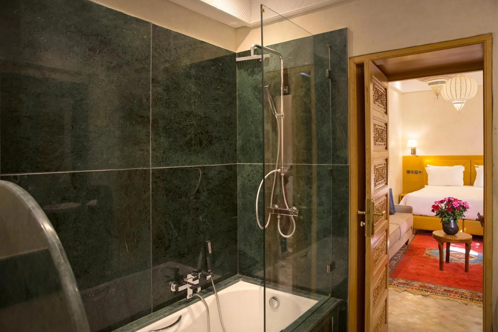 Bathroom in Elegancia Riad Boutique & SPA