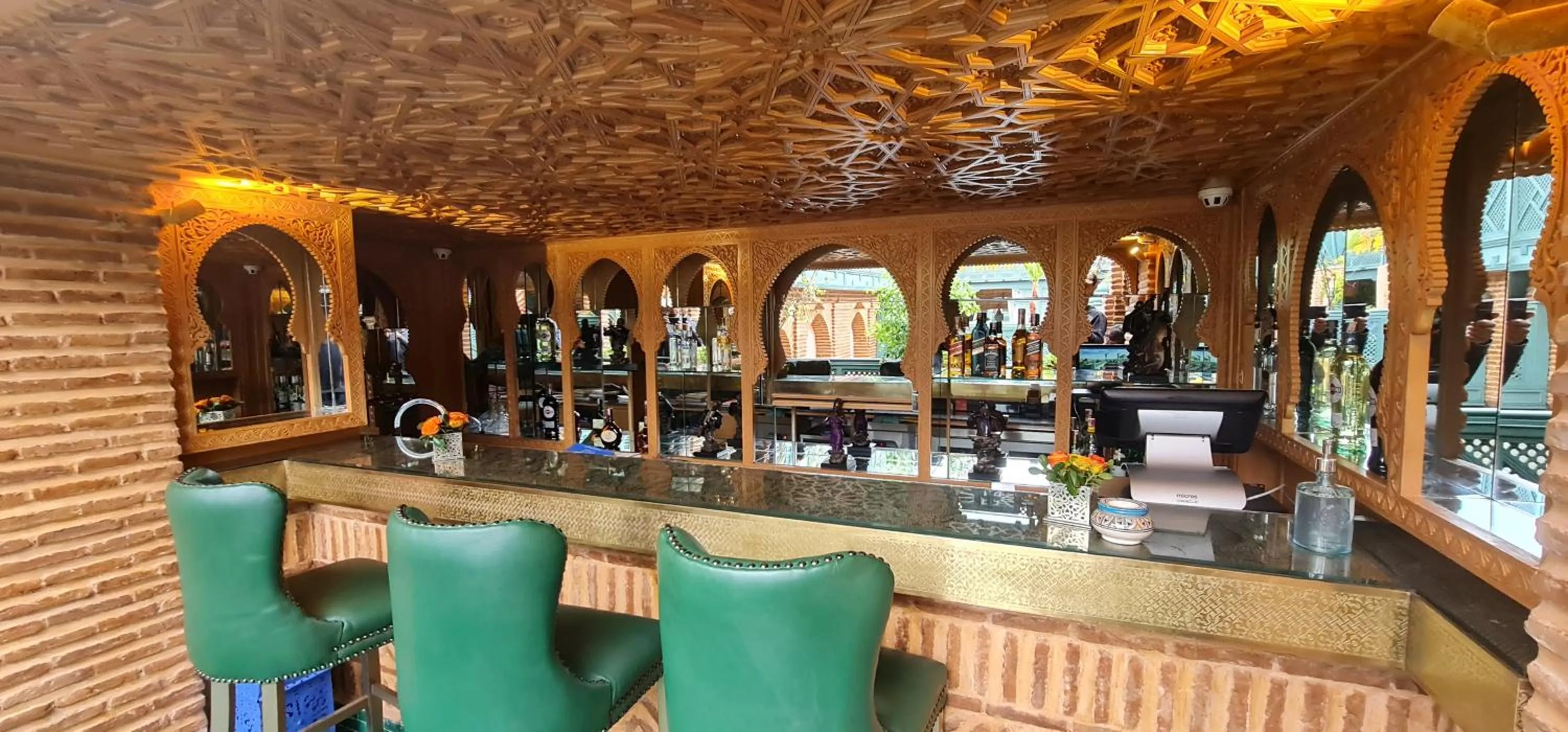 Lounge or bar in Elegancia Riad Boutique & SPA