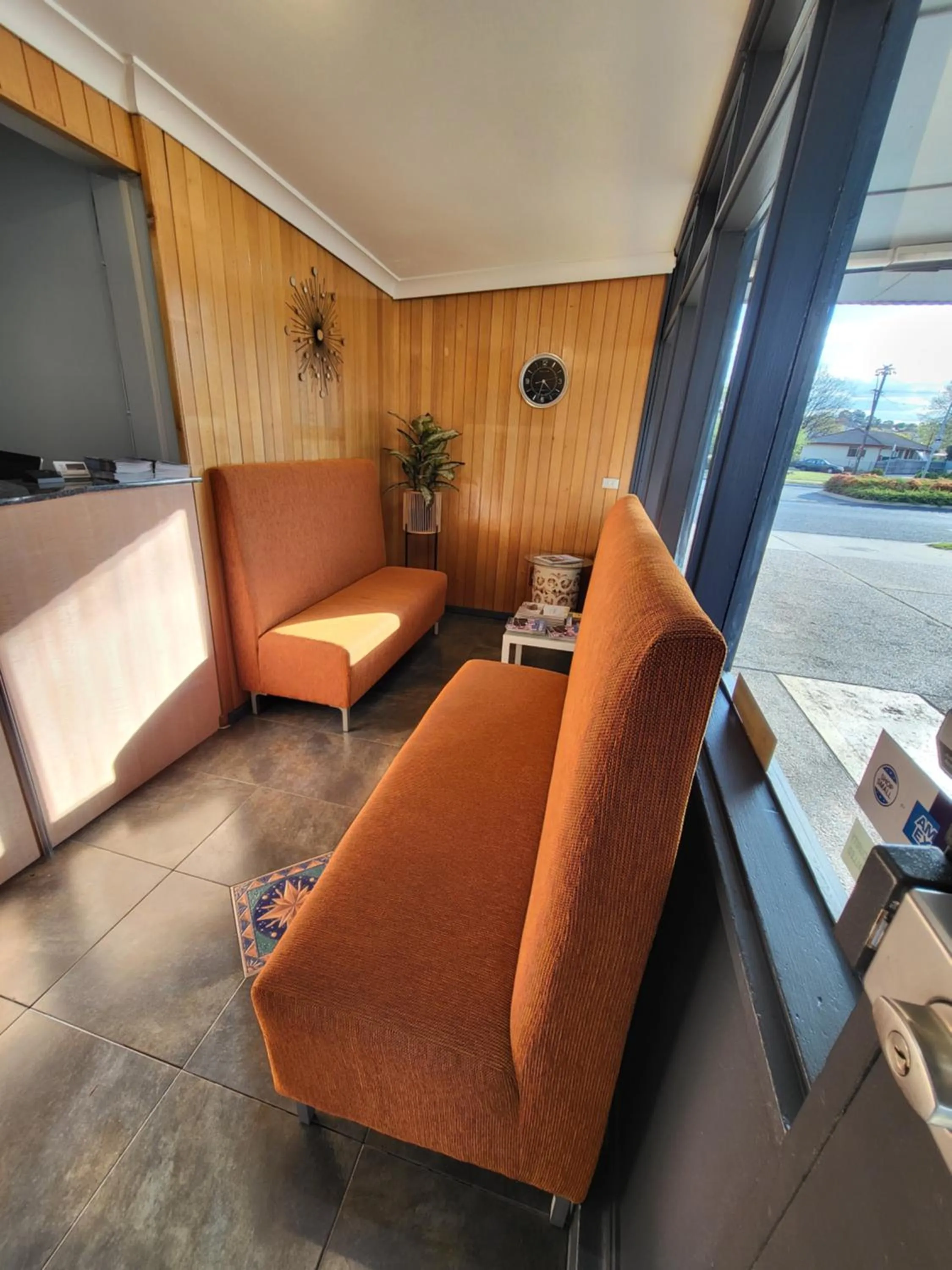 Property building in Parkway Motel