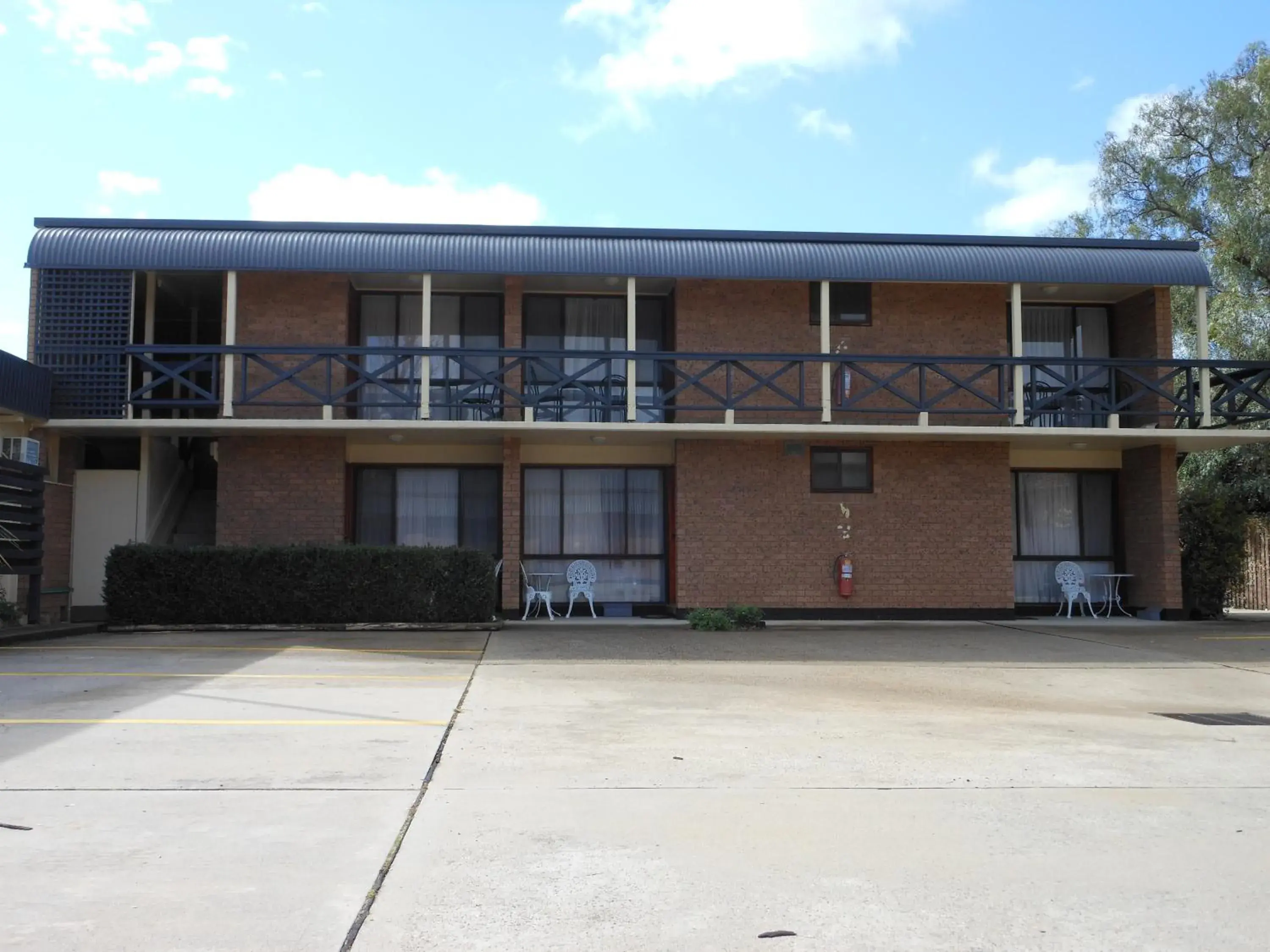 Deluxe Queen Room in Parkway Motel Deluxe Queen Room in Parkway Motel