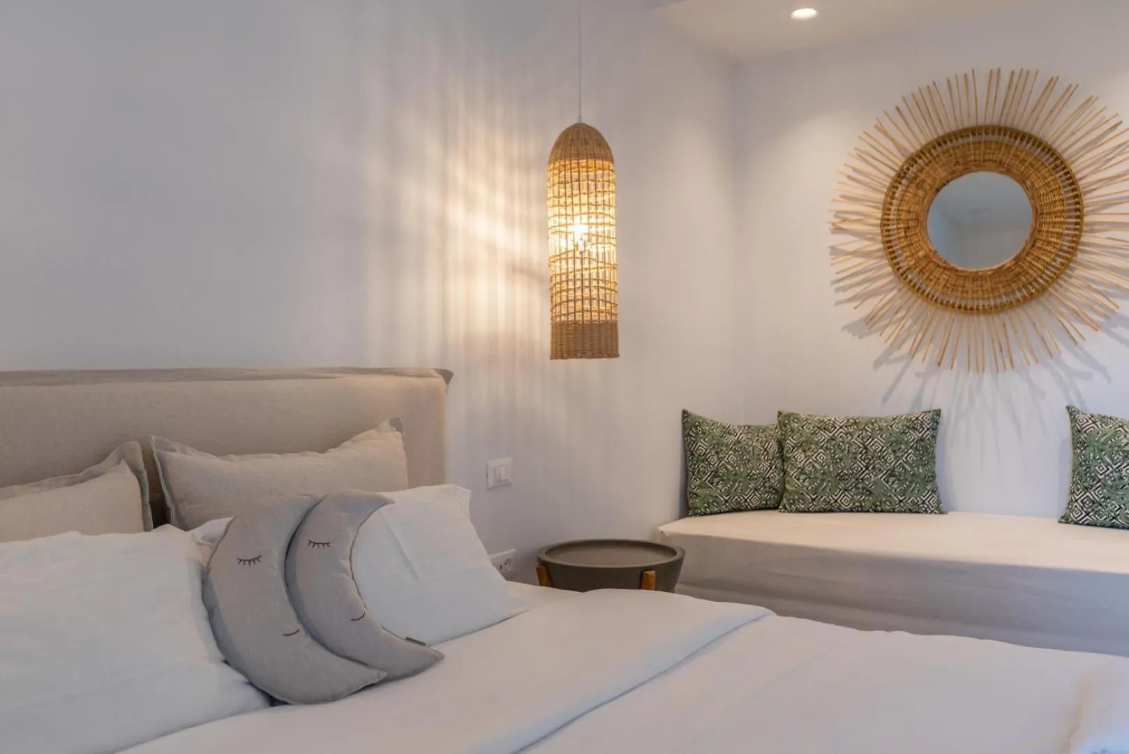 Bed in Adonis Hotel Studios & Apartments