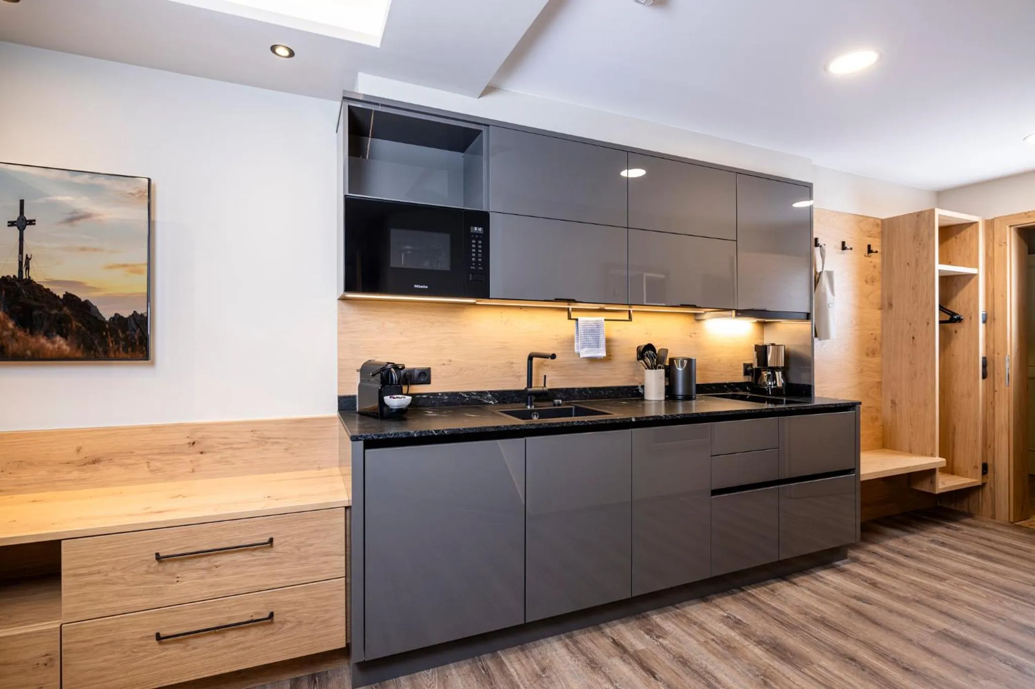 Kitchen or kitchenette in Appart & Hotel Garni Villa Knauer