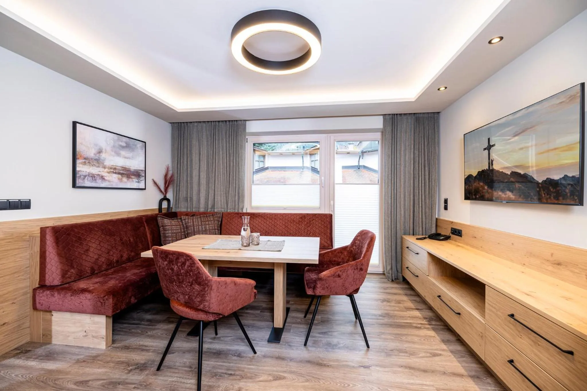 Dining area in Appart & Hotel Garni Villa Knauer