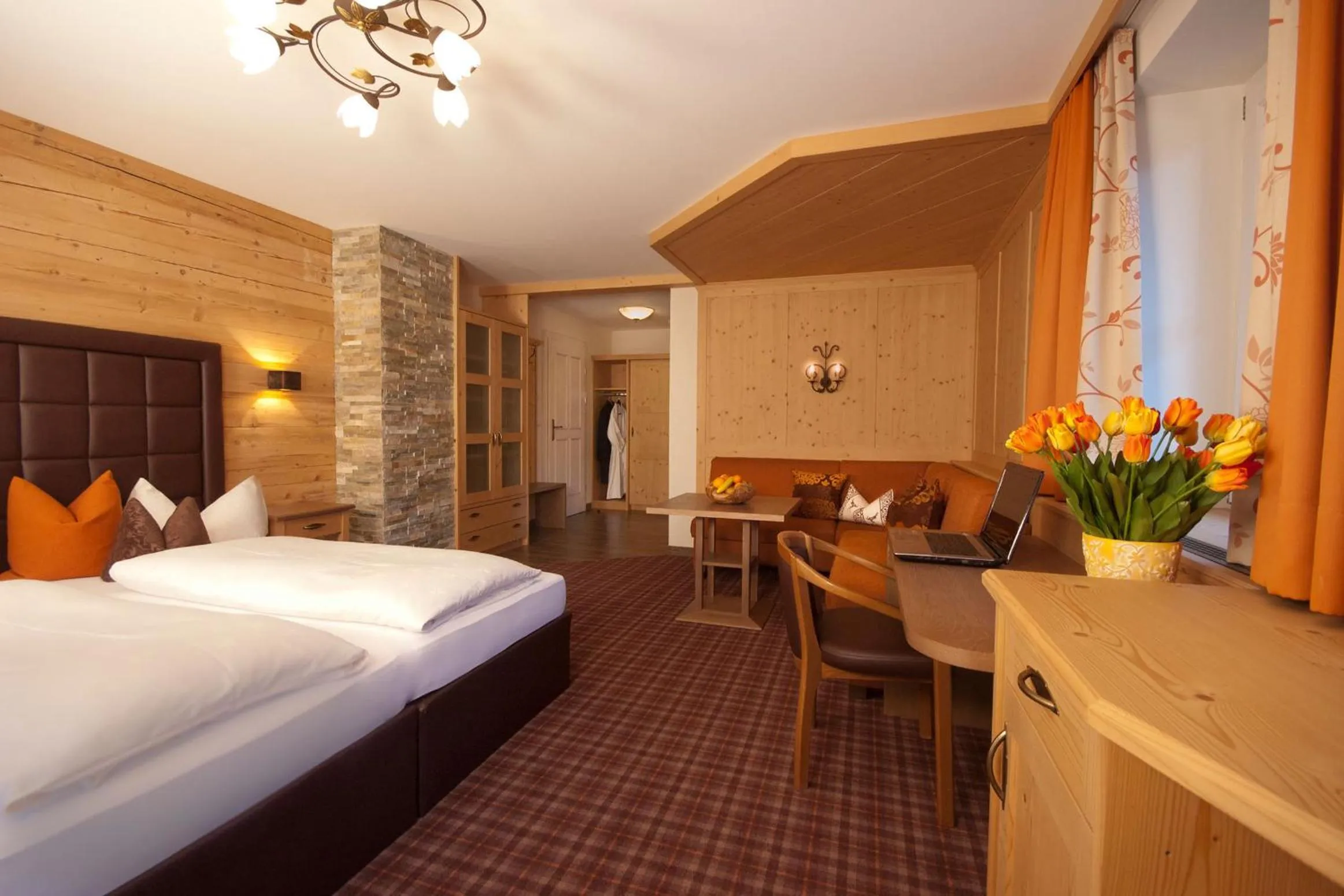 Photo of the whole room, Bed in Appart & Hotel Garni Villa Knauer