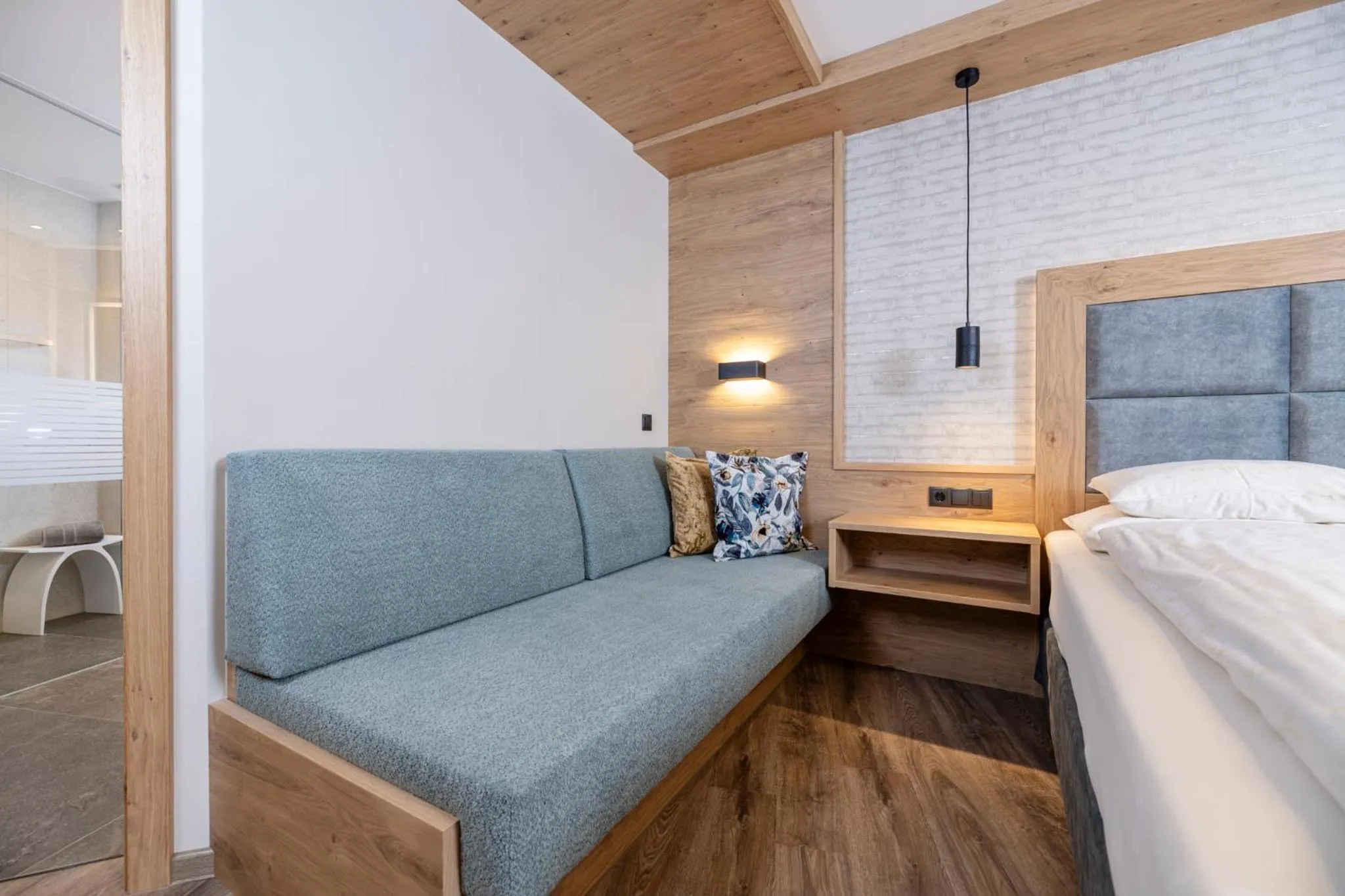 Seating area, Bed in Appart & Hotel Garni Villa Knauer