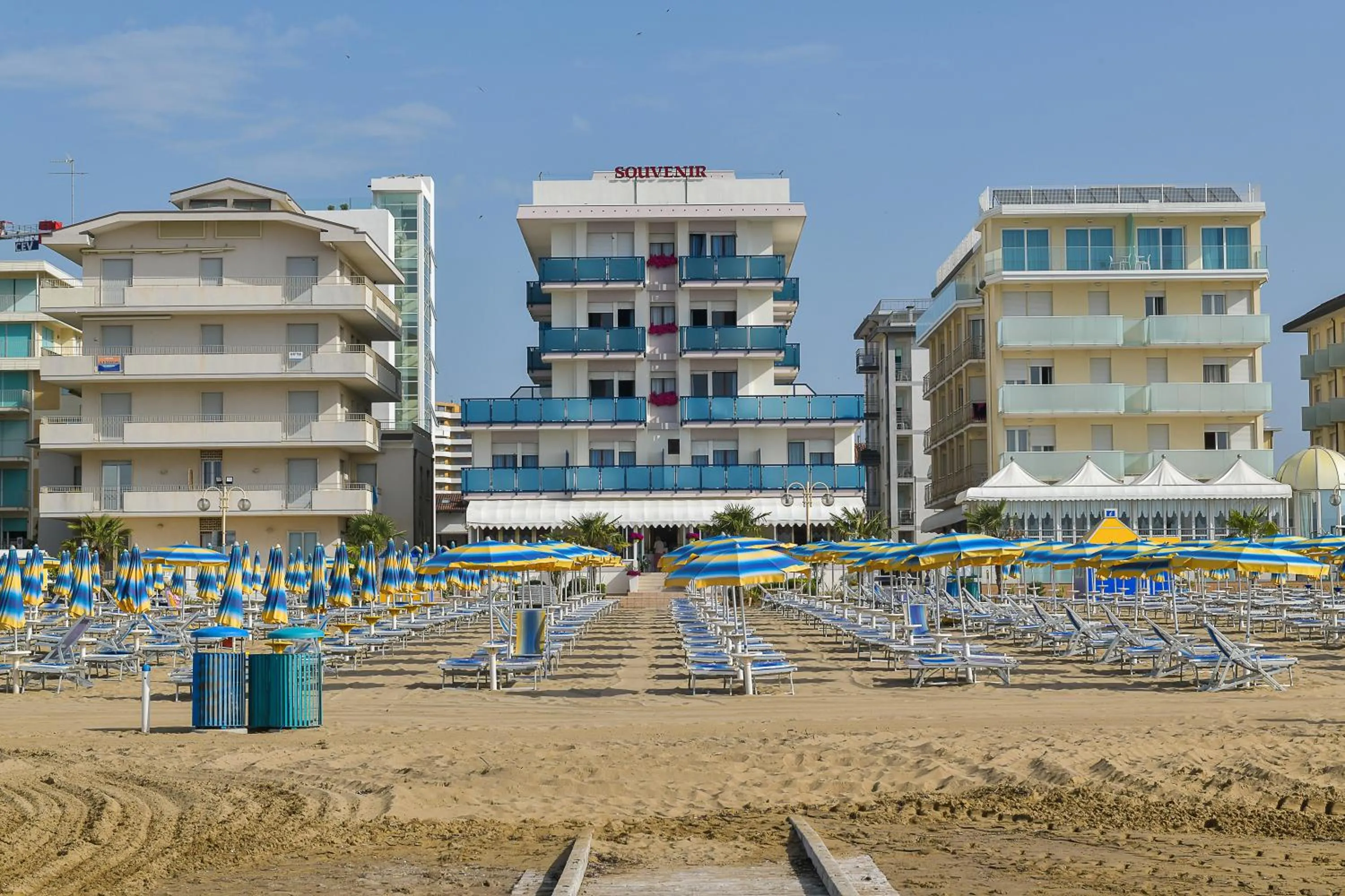 Property building in Hotel Souvenir