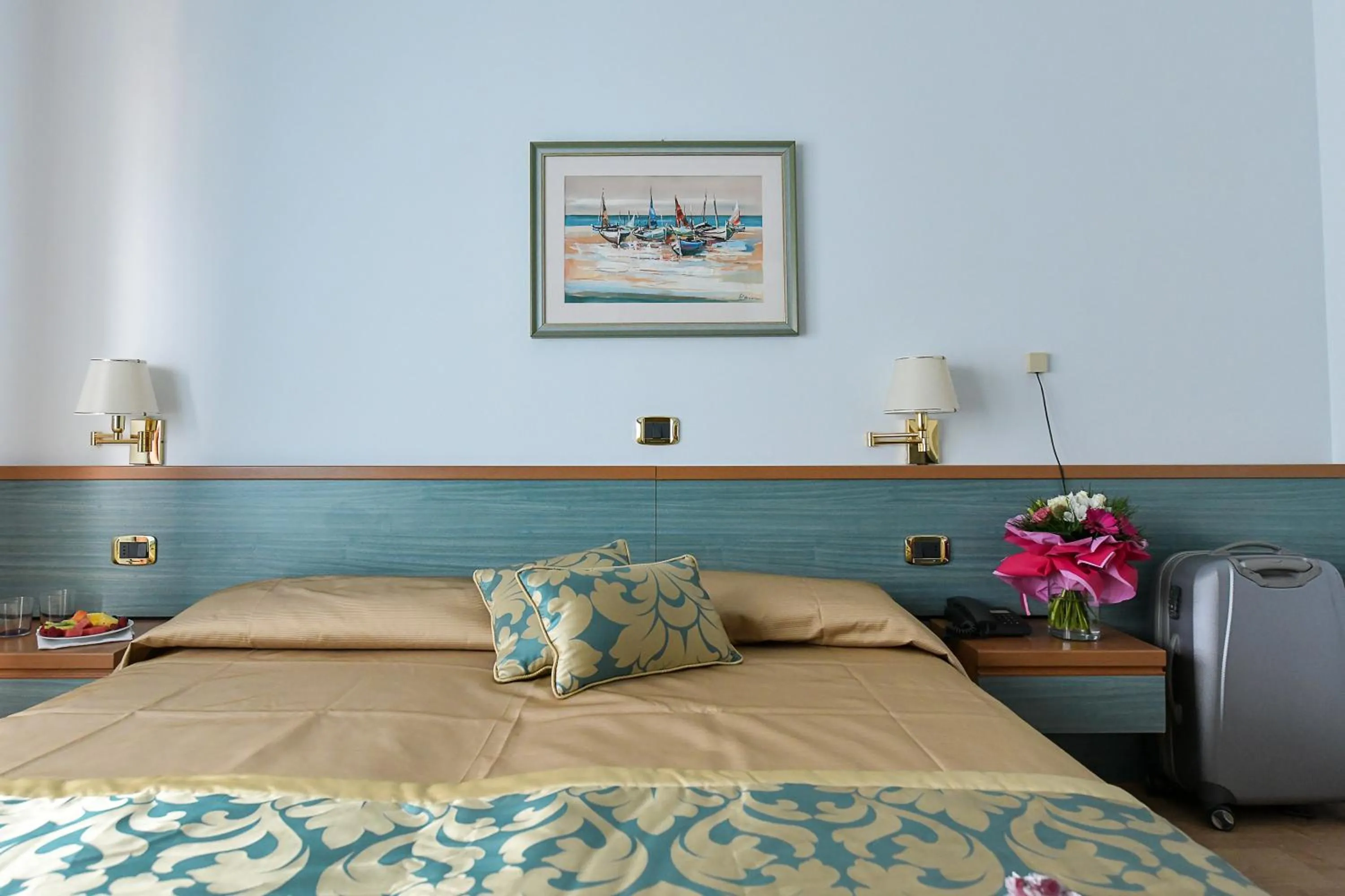 Double or Twin Room with Balcony and Lateral Sea View in Hotel Souvenir