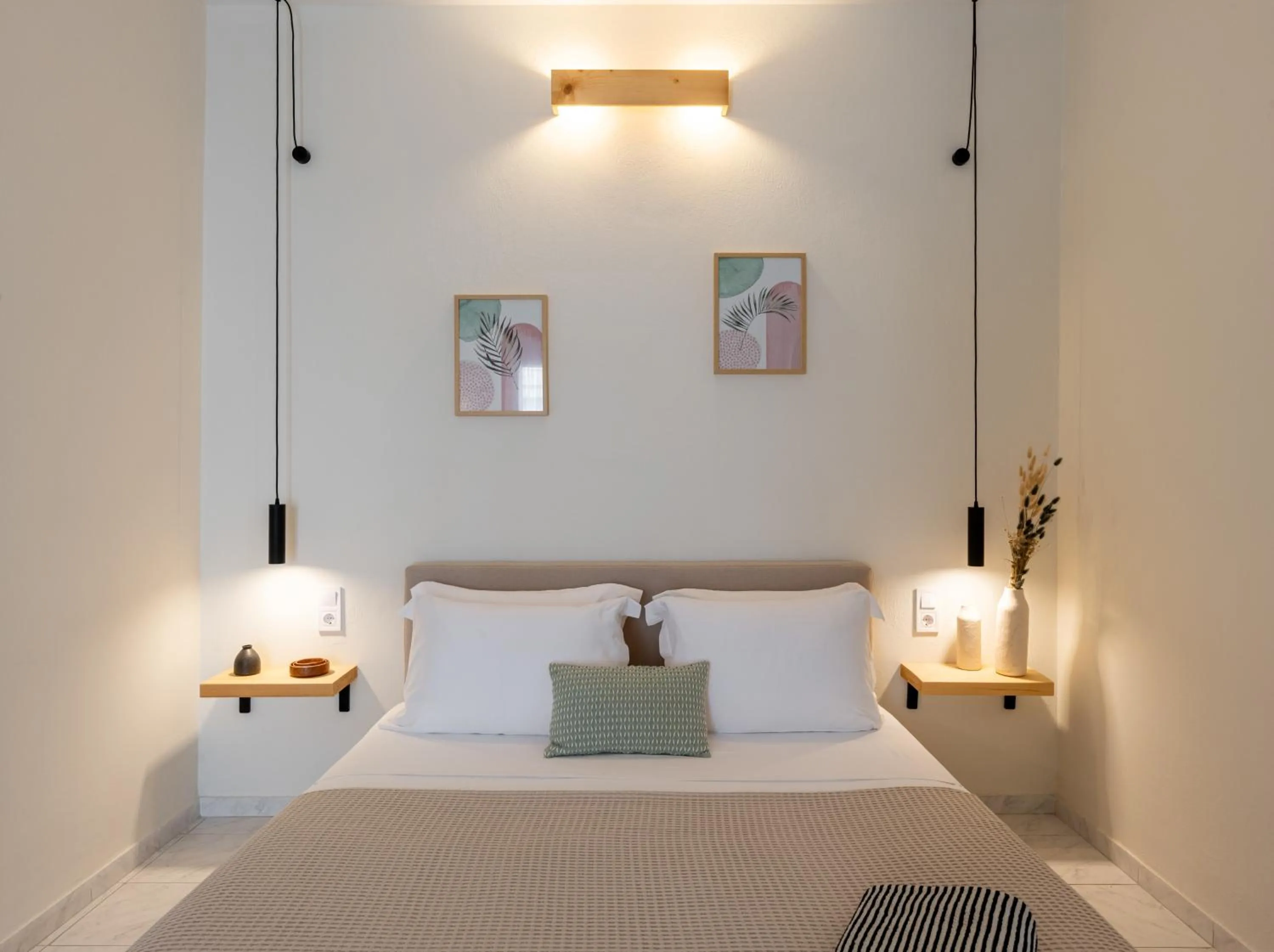 Bed in Capella Skiathos, Town