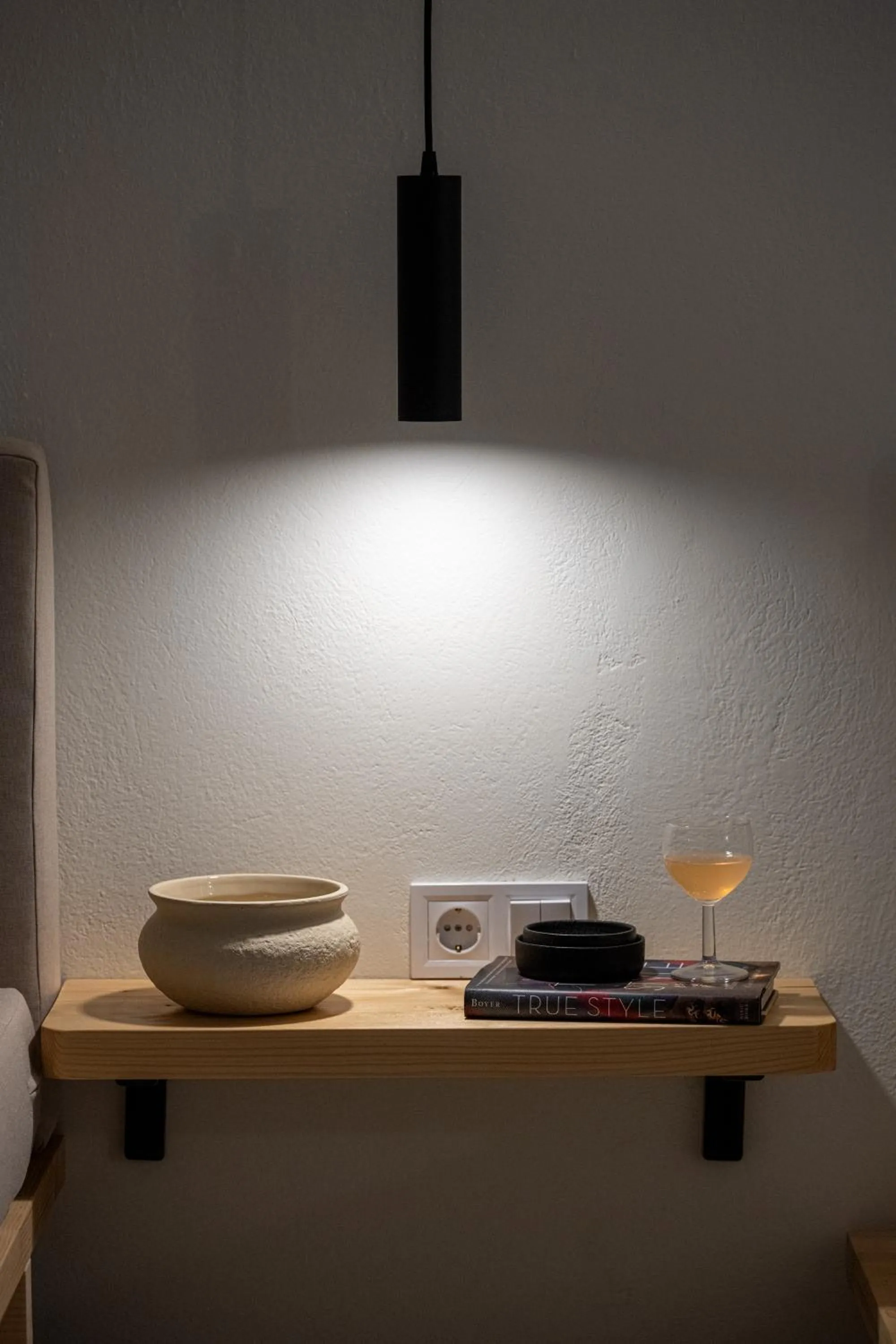 Decorative detail in Capella Skiathos, Town