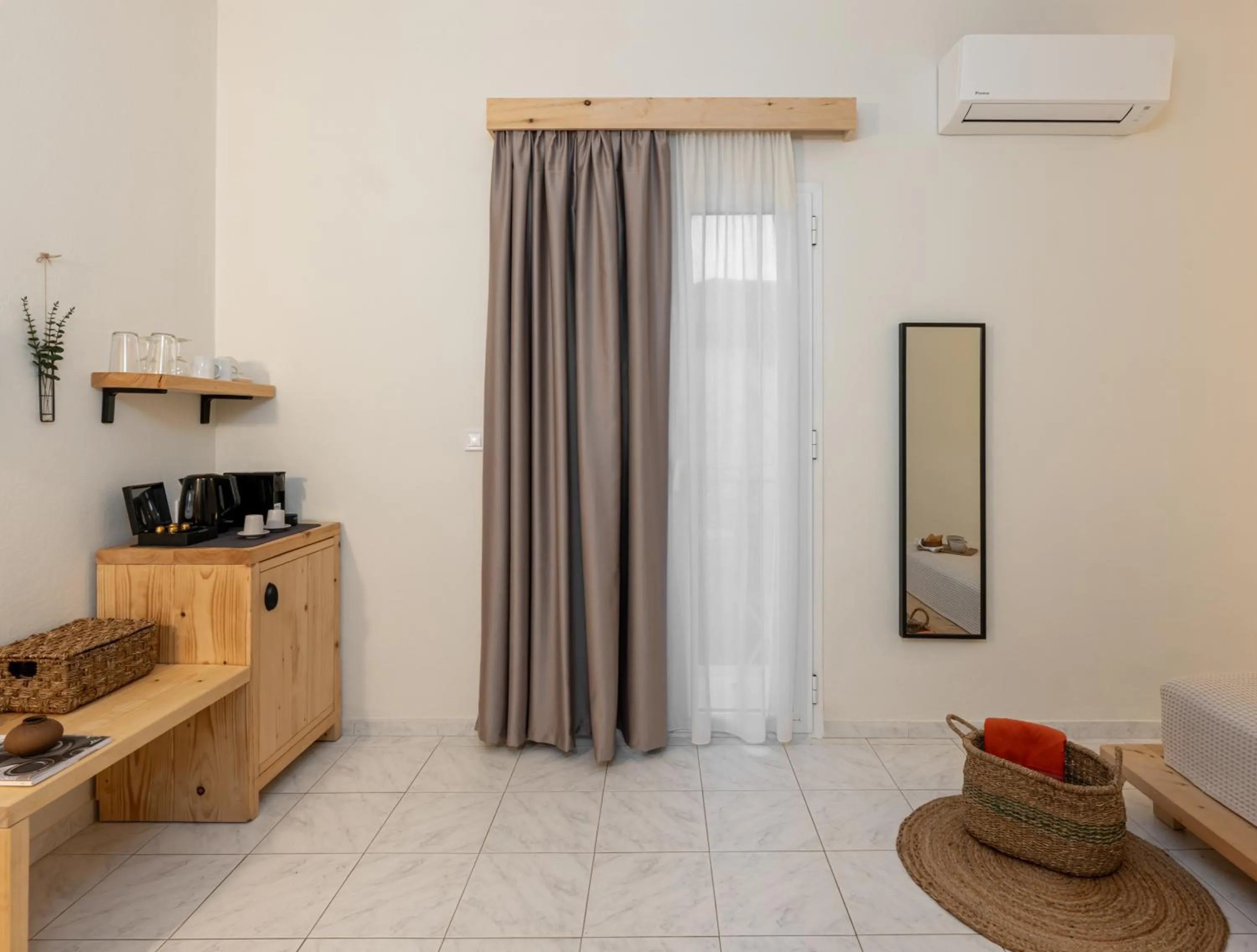 Kitchen or kitchenette in Capella Skiathos, Town