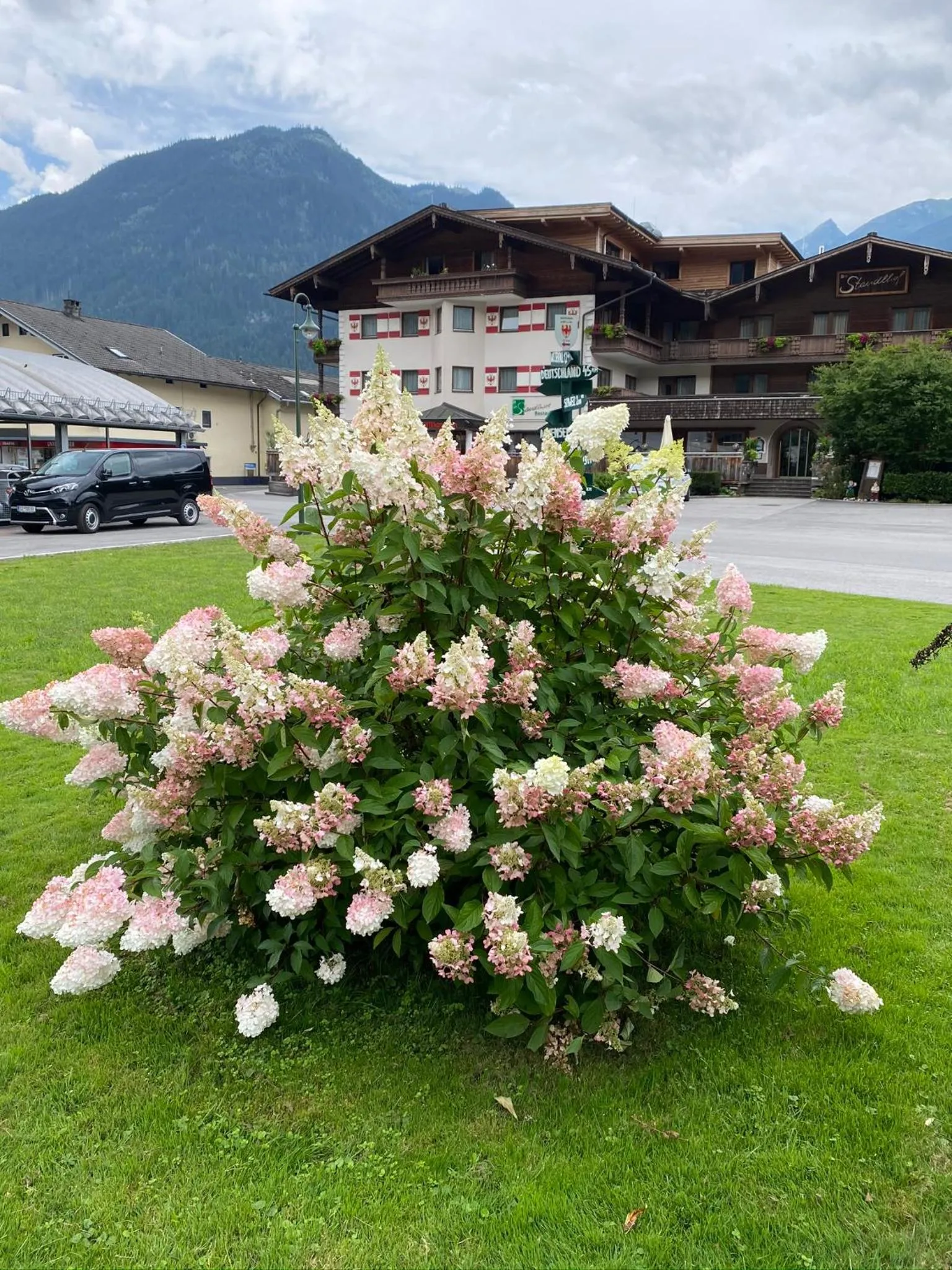 Property building in Hotel Standlhof Zillertal