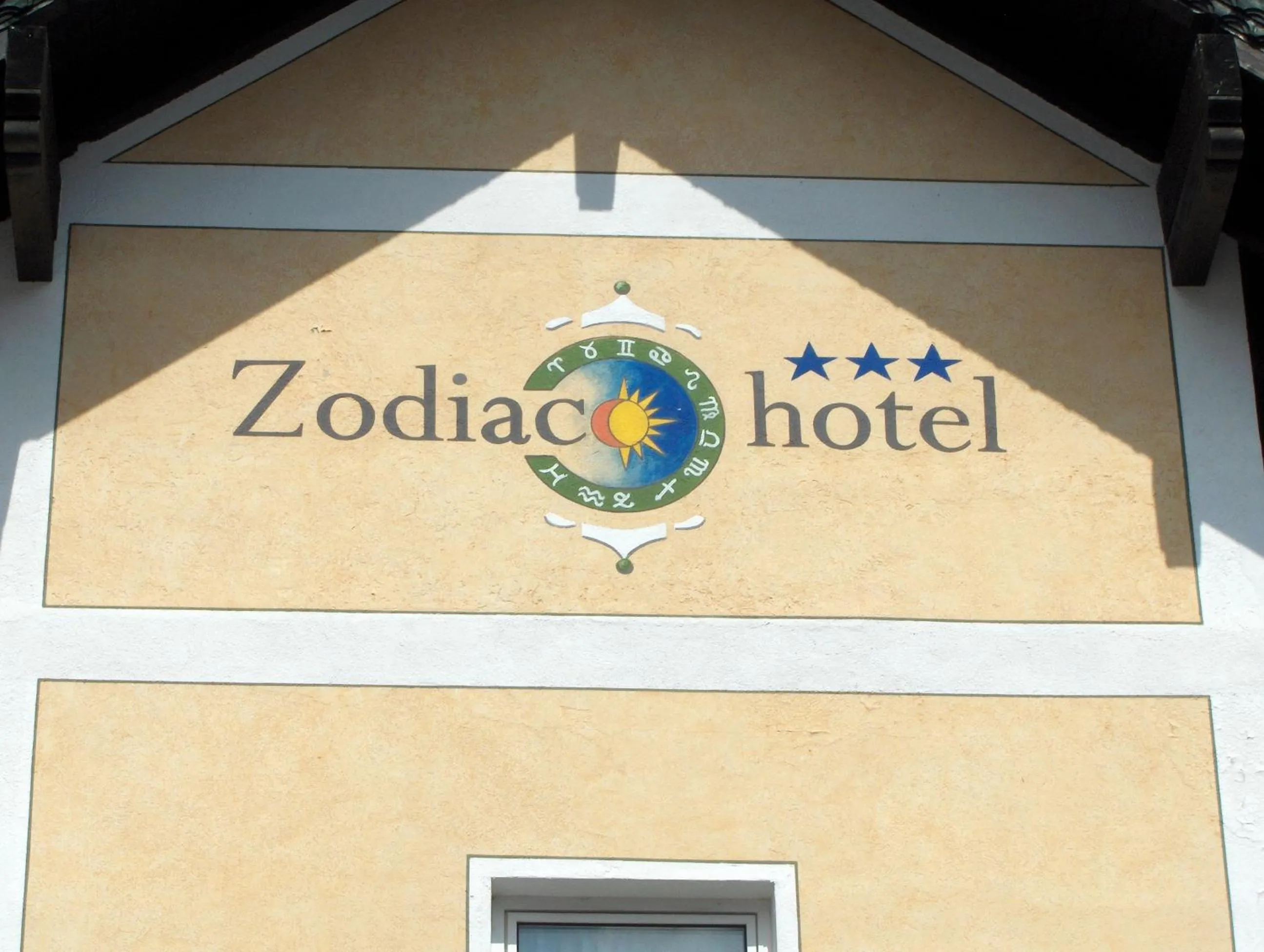 Decorative detail in Hotel Allo Zodiaco