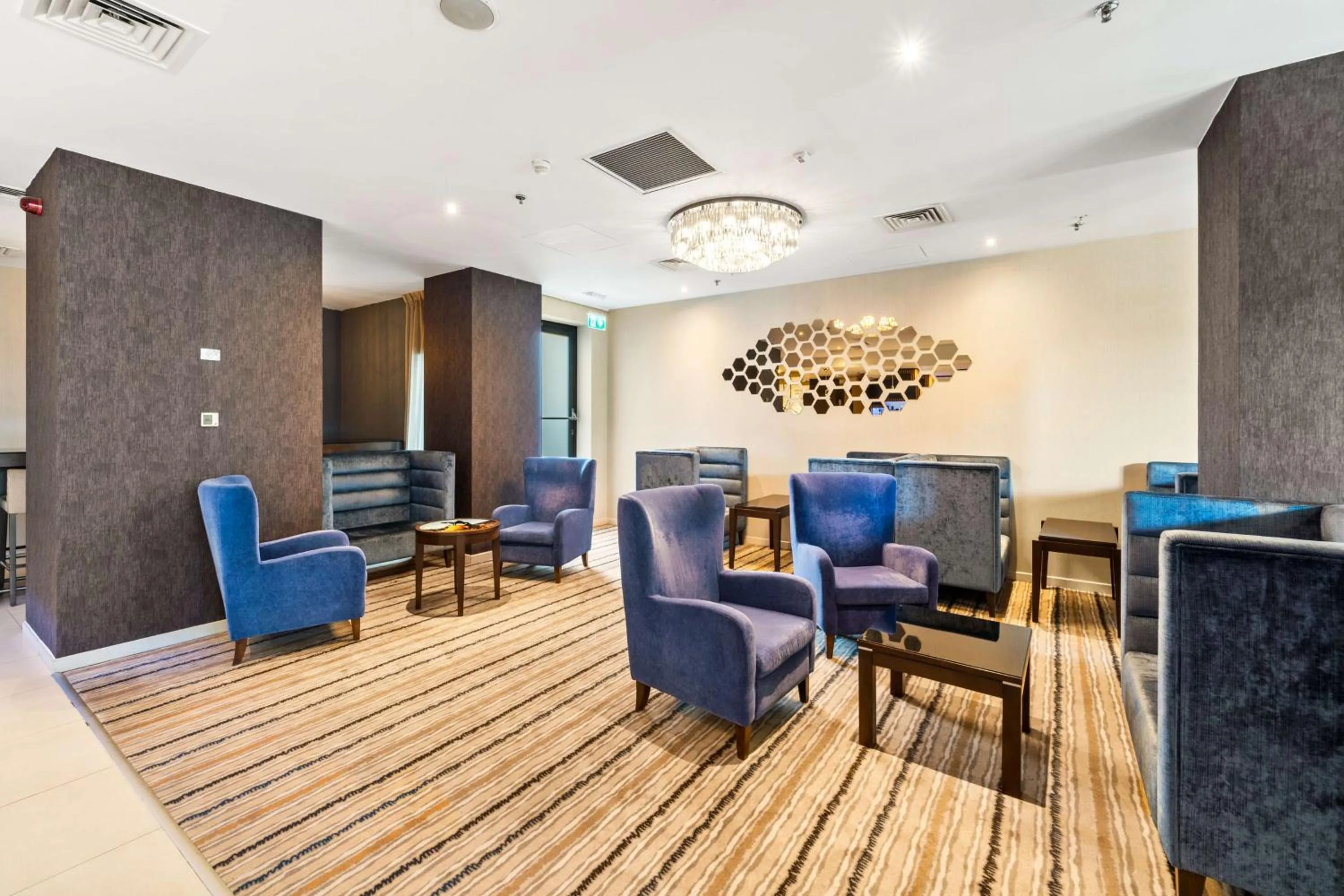 Lobby or reception in Hampton by Hilton Cluj-Napoca