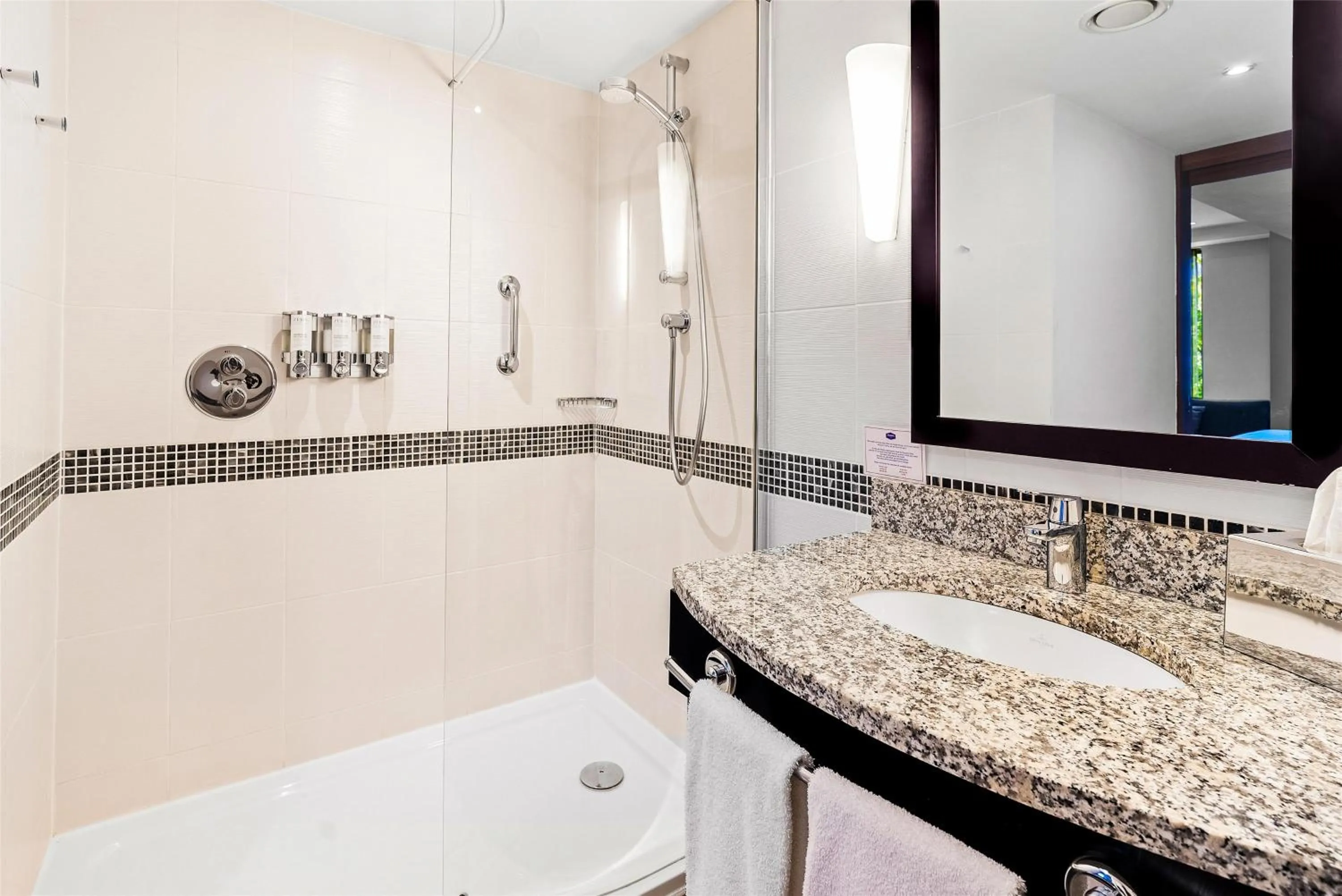 Bathroom in Hampton by Hilton Cluj-Napoca
