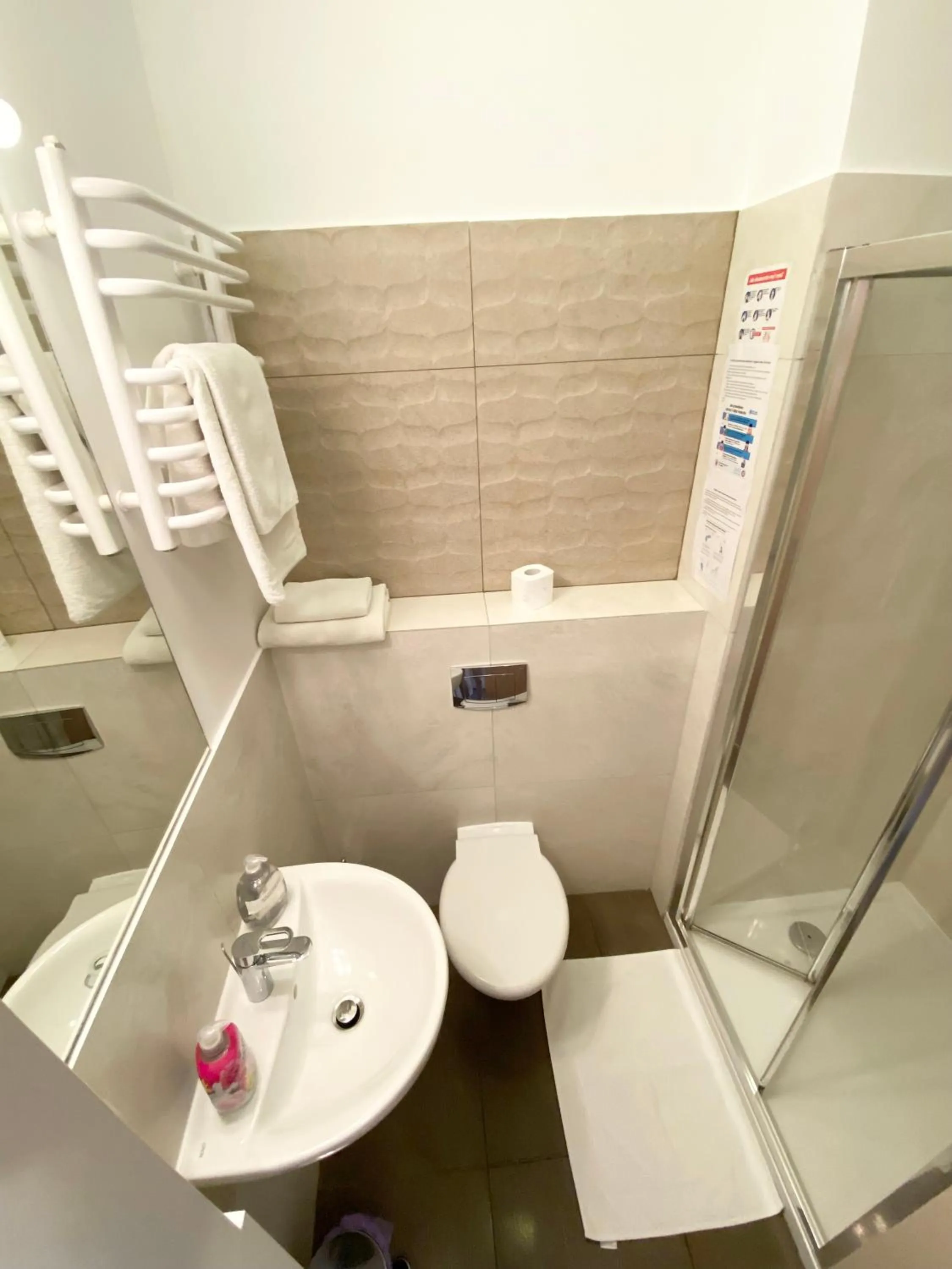 Bathroom in Hostel Promenada