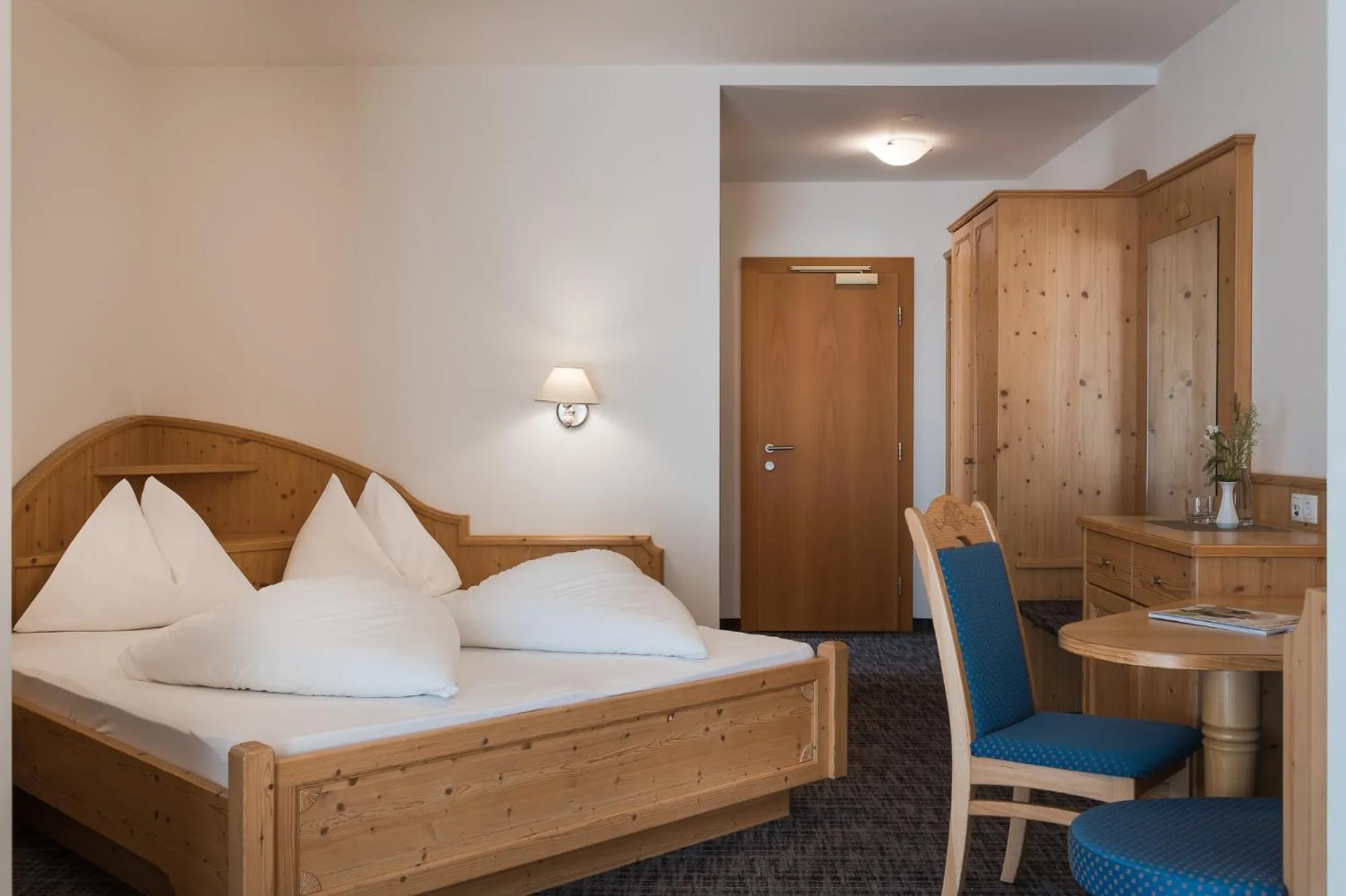 Bedroom, Bed in Park Hotel Villa Etschland