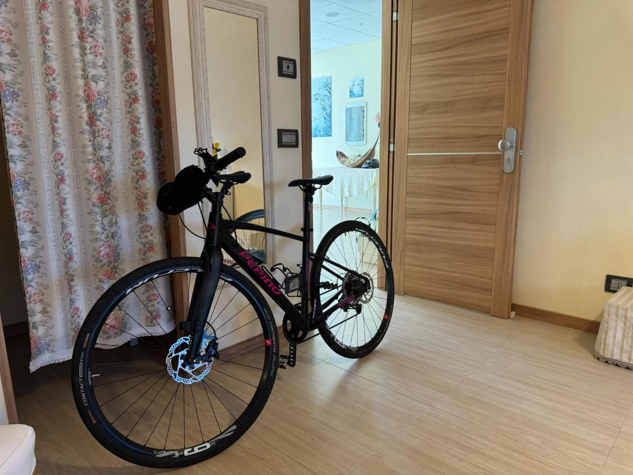 Cycling in Eremes Rooms & Apartments