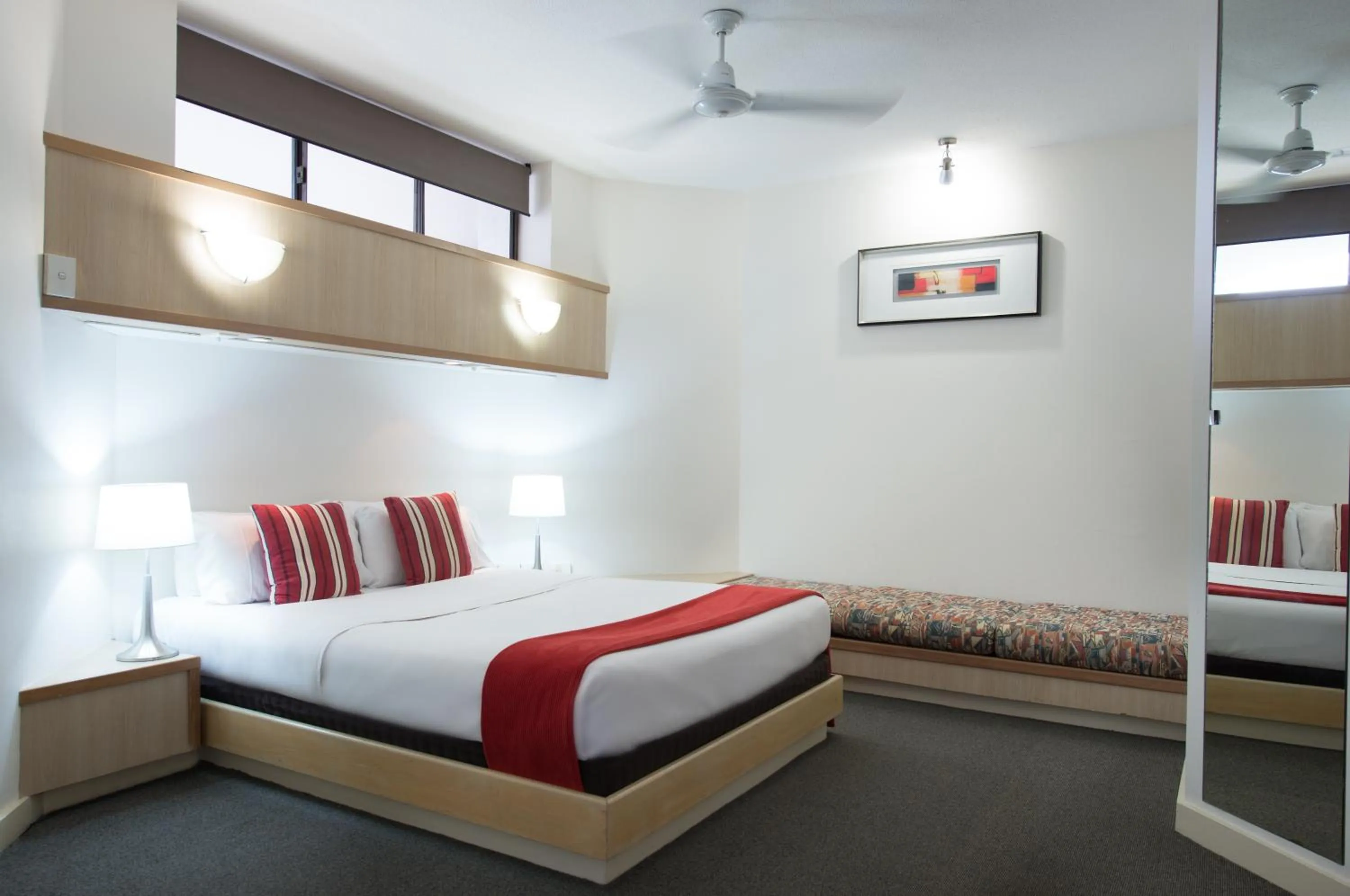 Bedroom, Bed in Tiki Hotel Apartments Surfers Paradise