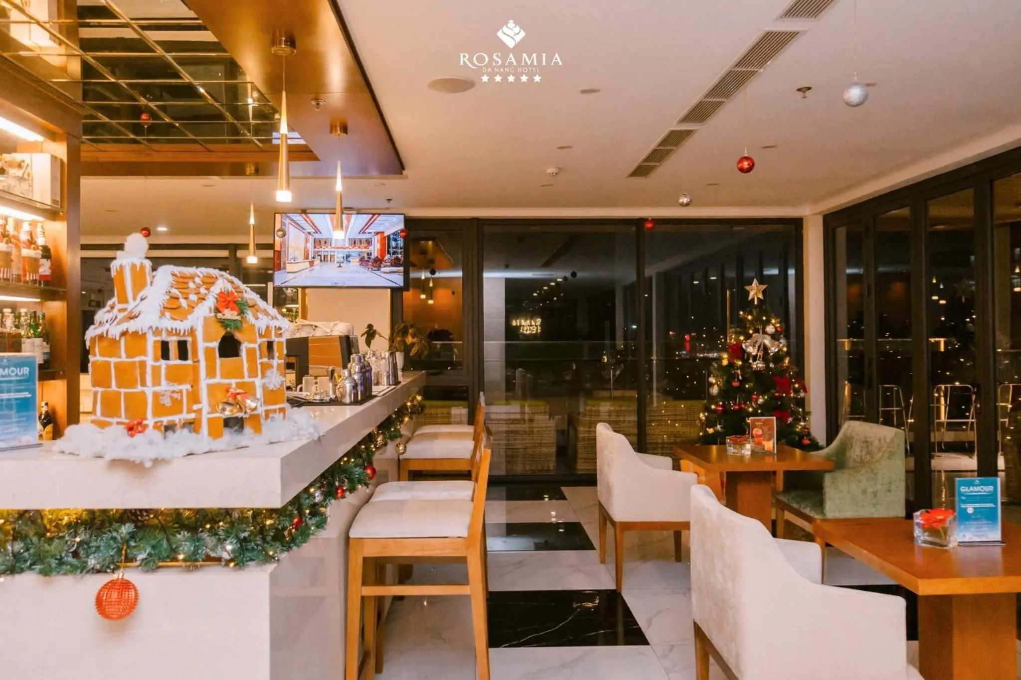 Restaurant/places to eat in Rosamia Da Nang Hotel