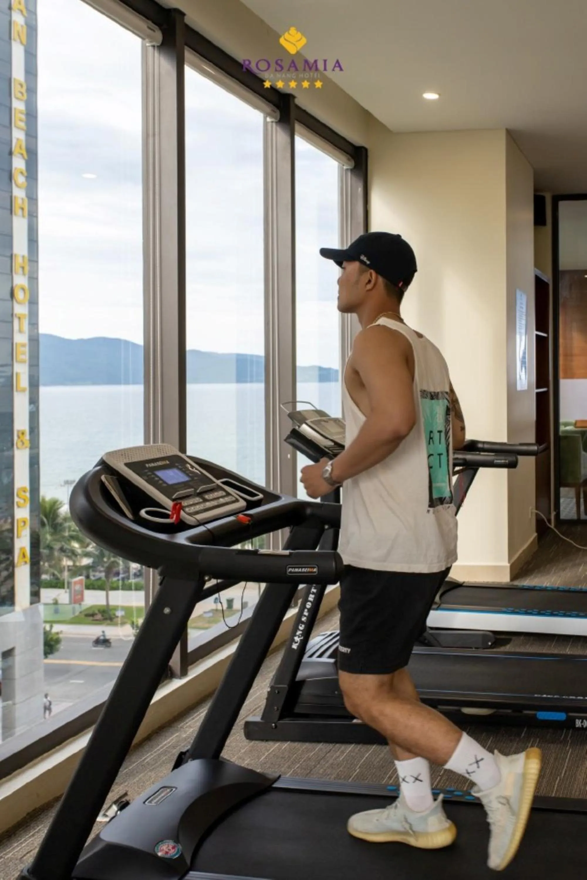 Fitness centre/facilities in Rosamia Da Nang Hotel