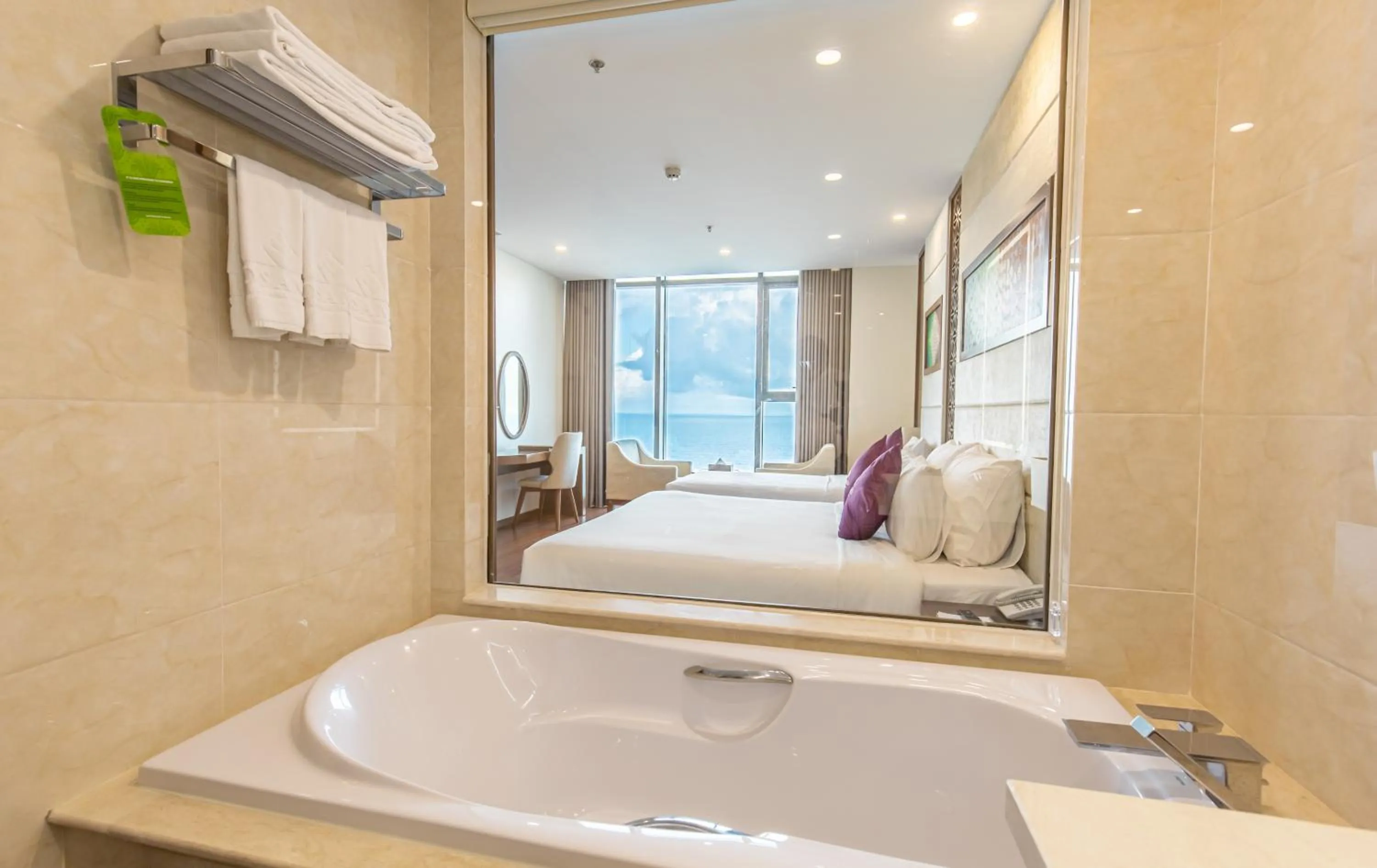 Bathroom, Bed in Rosamia Da Nang Hotel