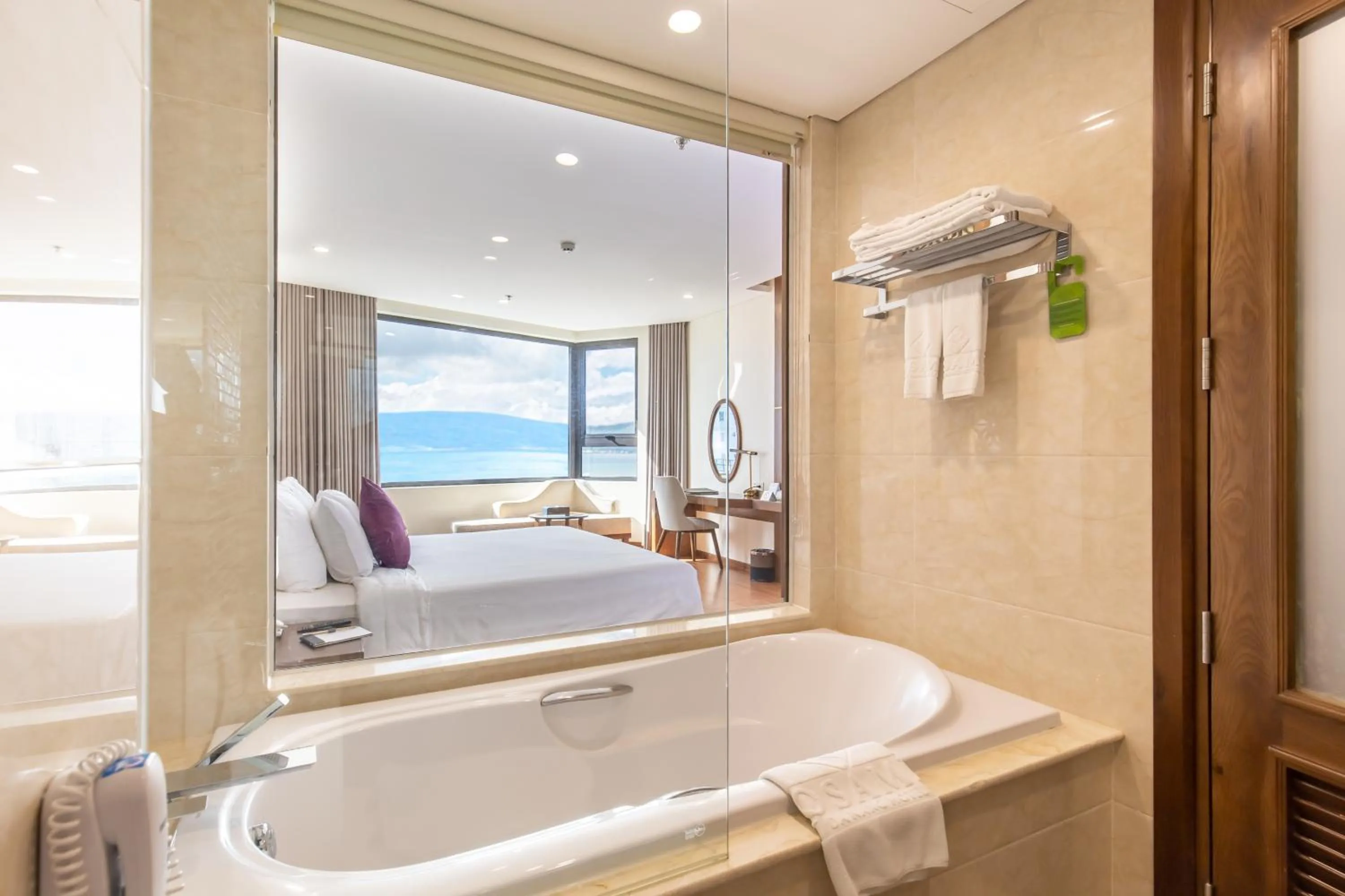 Bathroom, Bed in Rosamia Da Nang Hotel