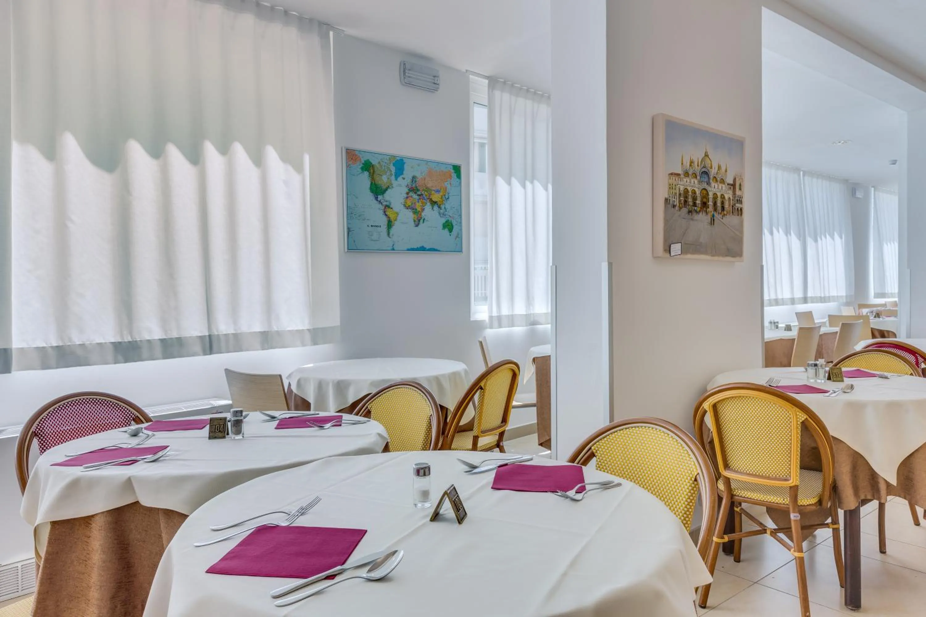 Lunch in Hotel Ambassador