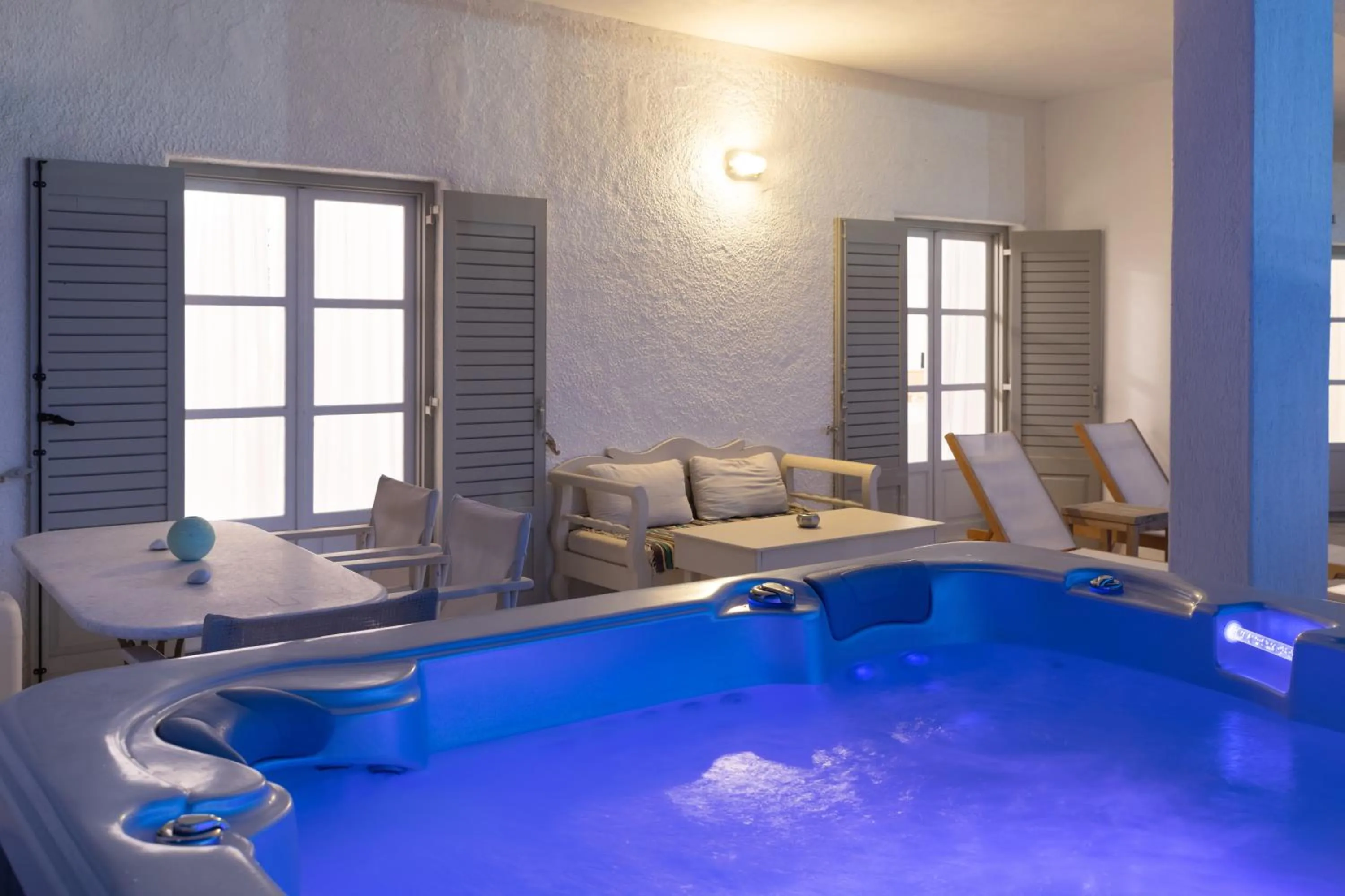 Hot Tub in Sunset View Hotel