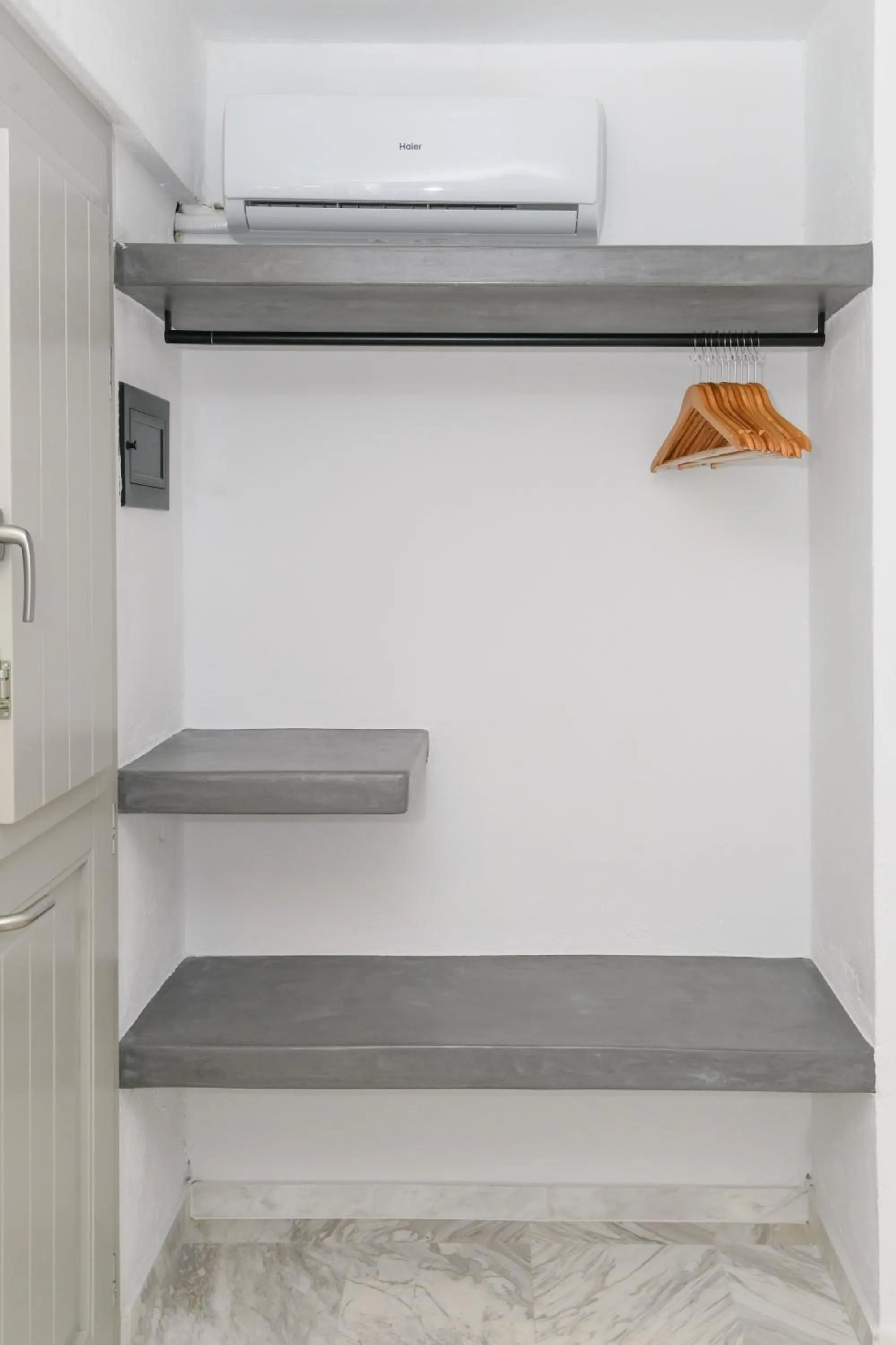 wardrobe in Sunset View Hotel