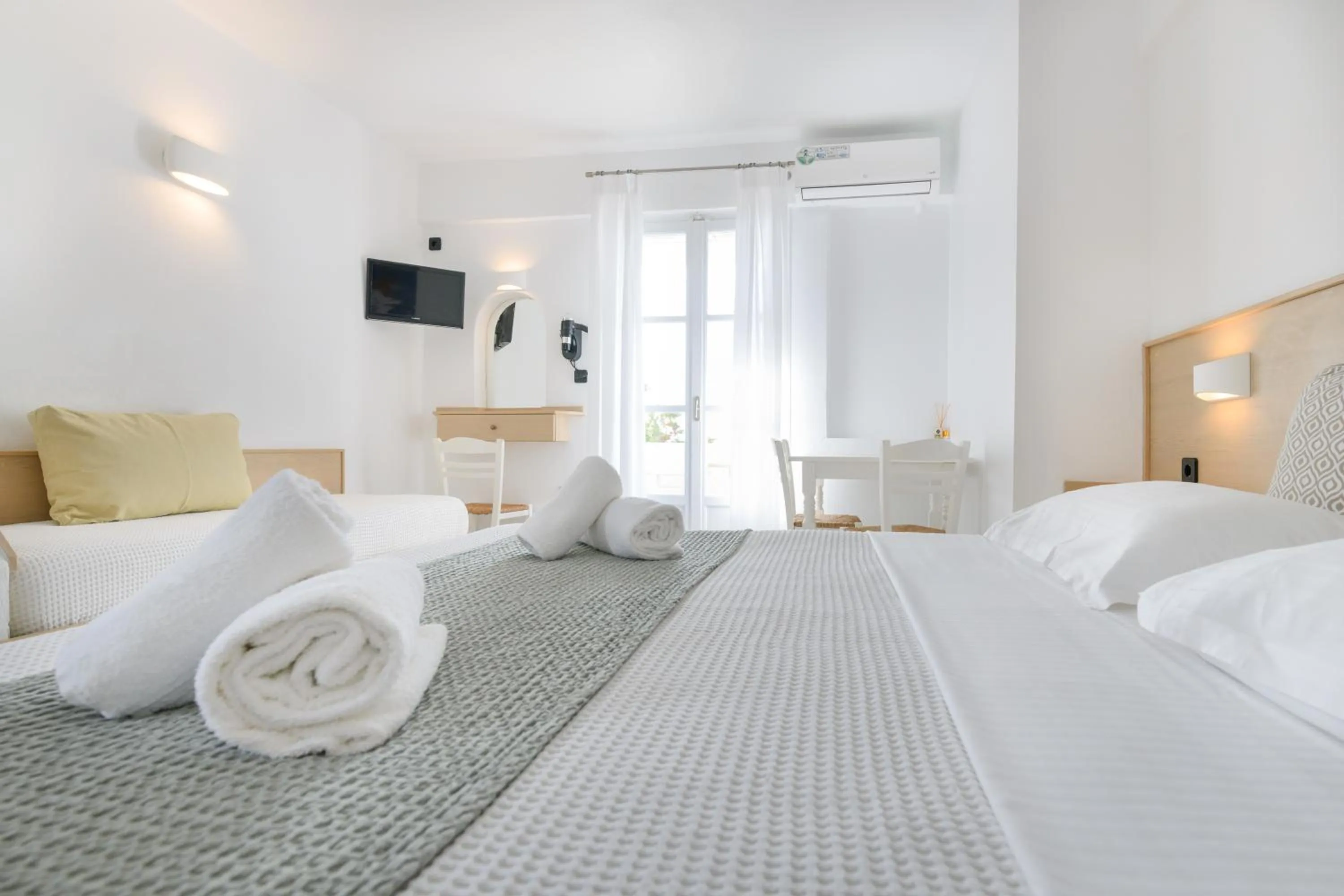 Bedroom in Sunset View Hotel