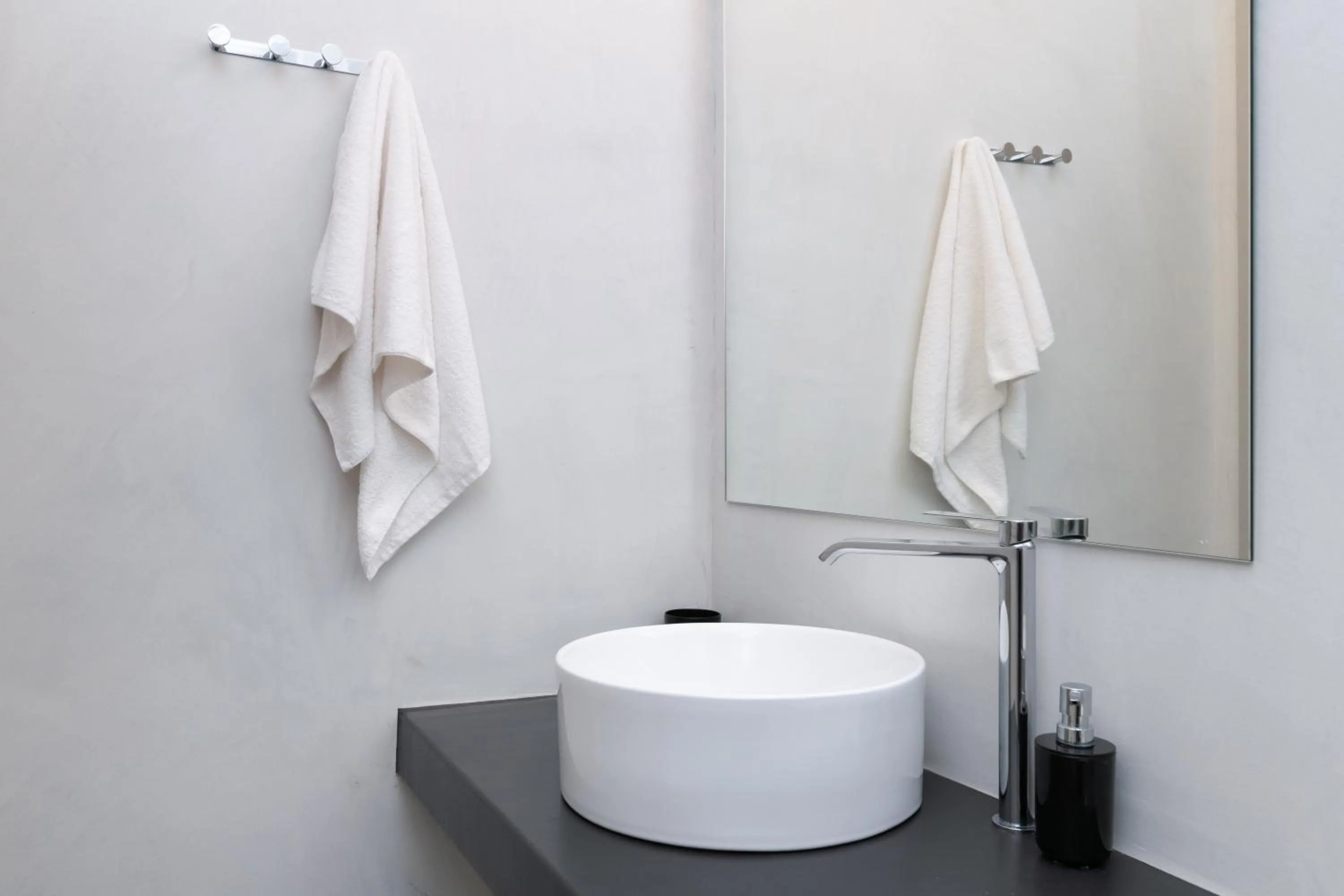 Bathroom in Sunset View Hotel