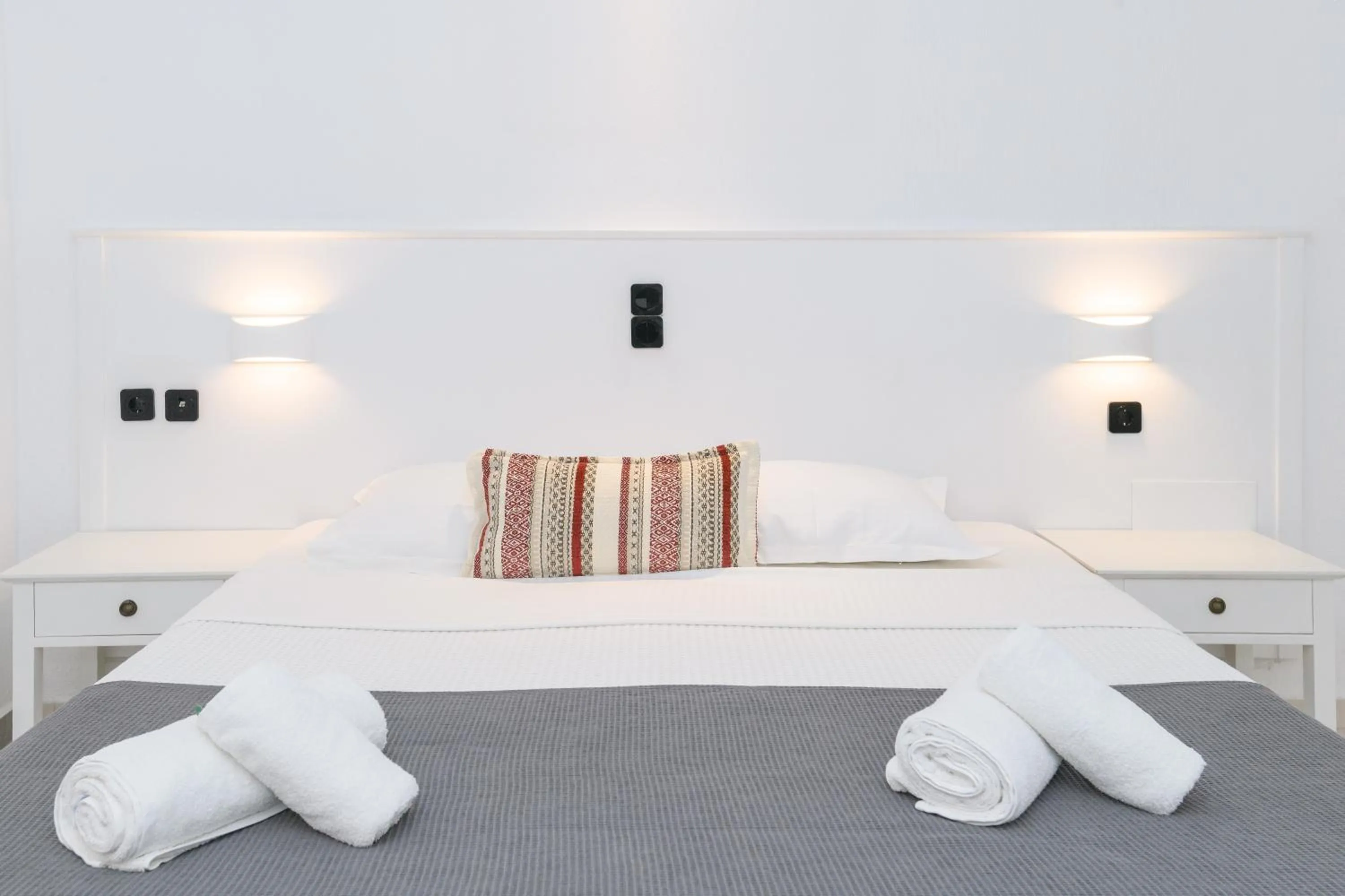 Bedroom in Sunset View Hotel