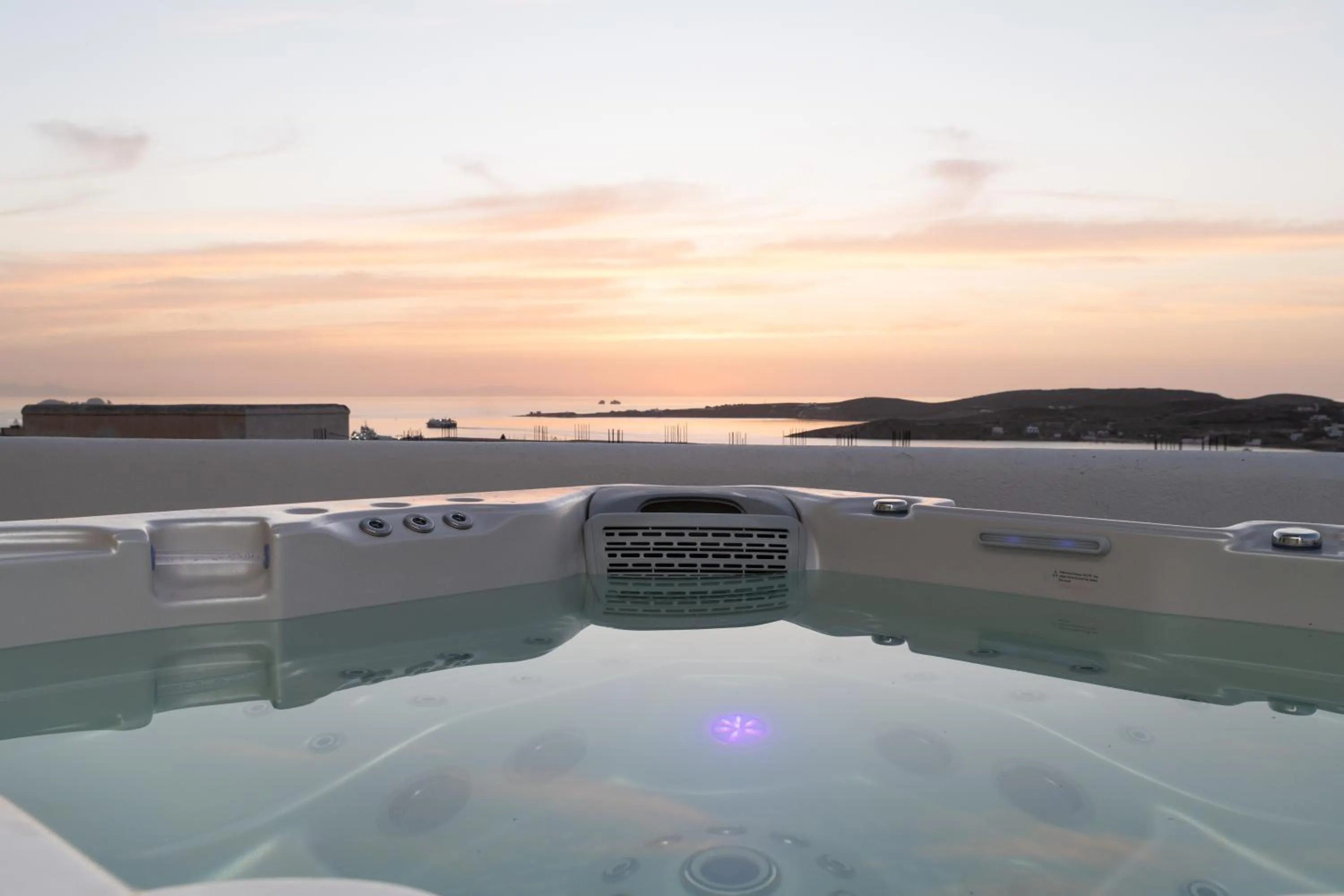 Hot Tub in Sunset View Hotel