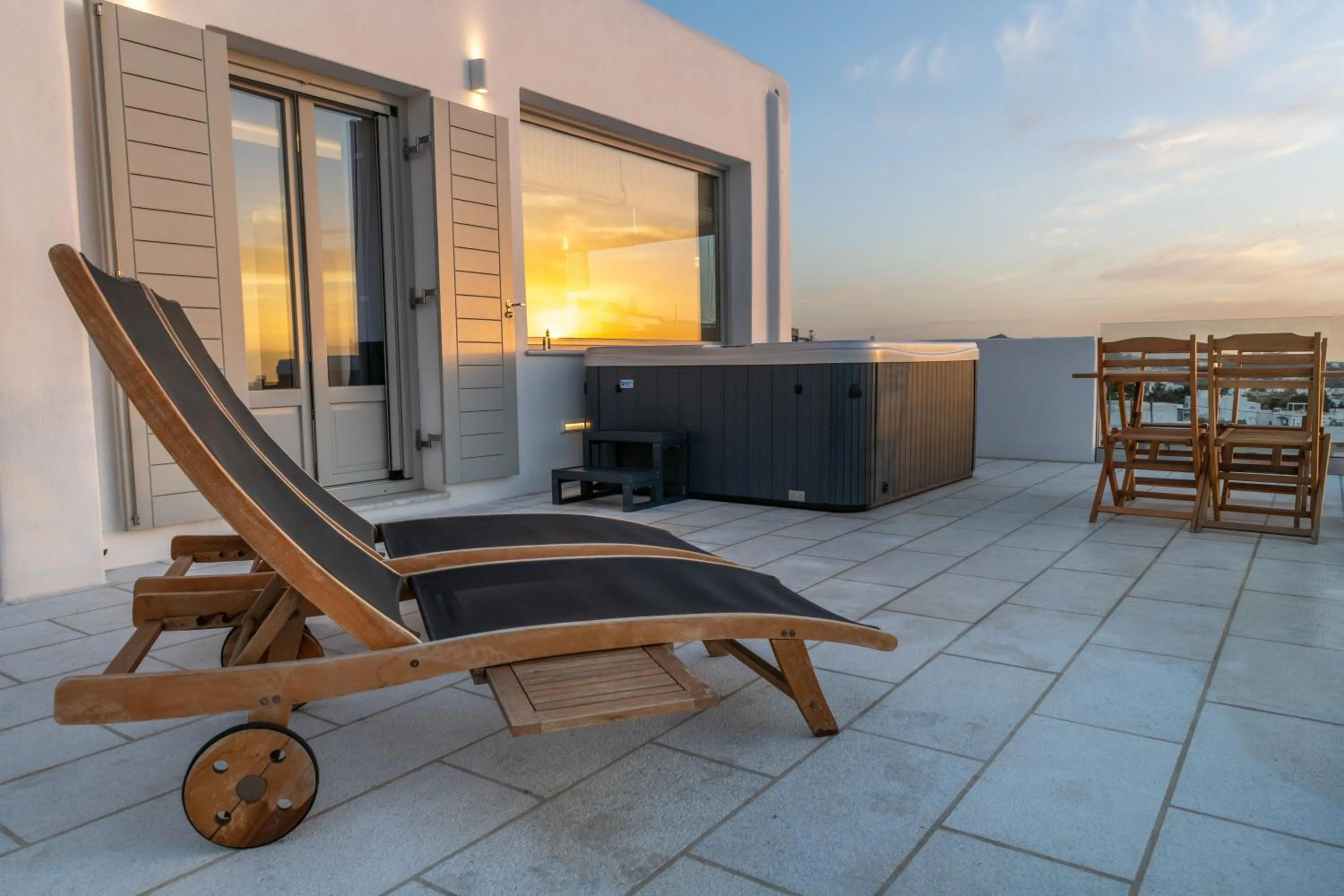 Hot Tub in Sunset View Hotel