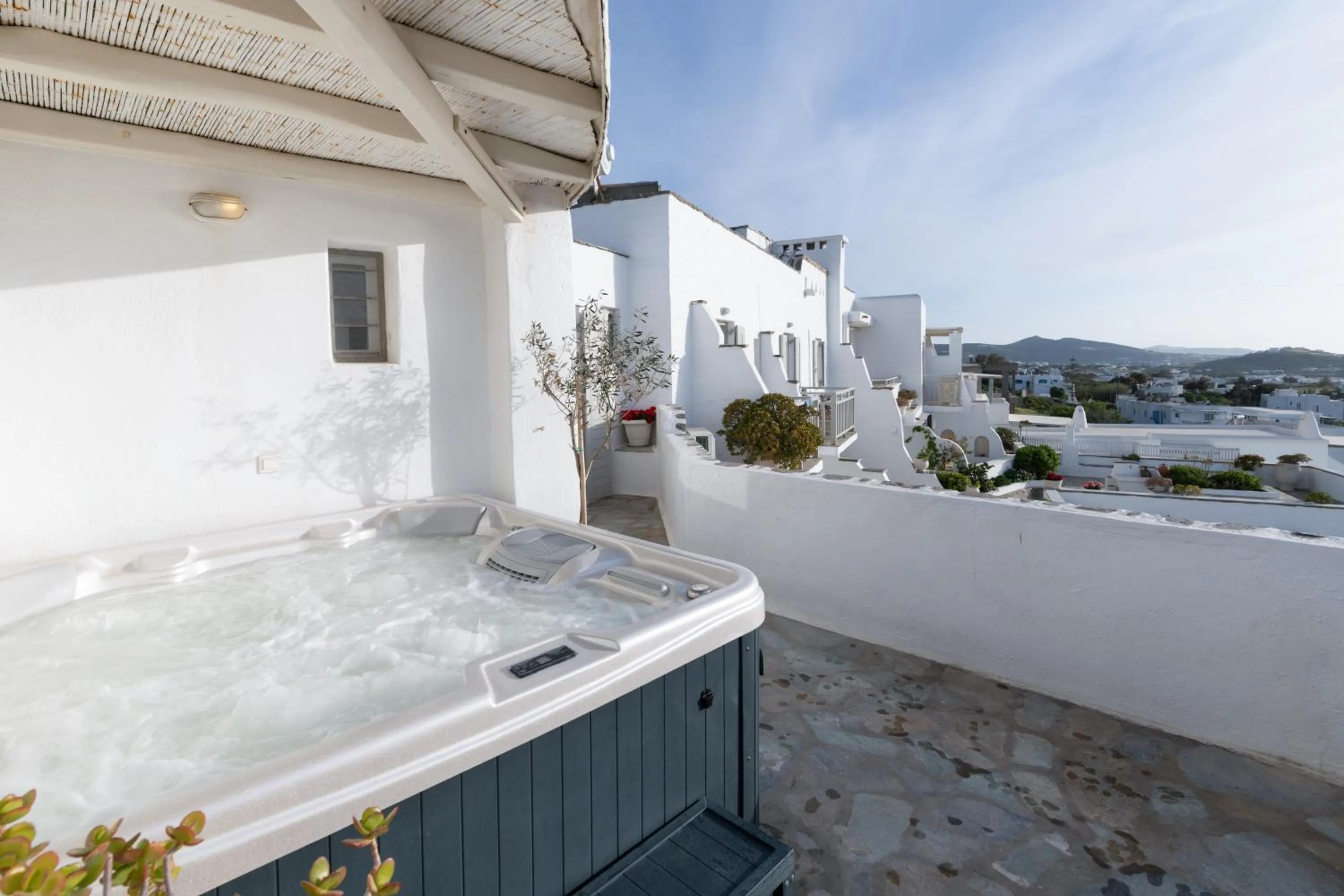 Hot Tub in Sunset View Hotel