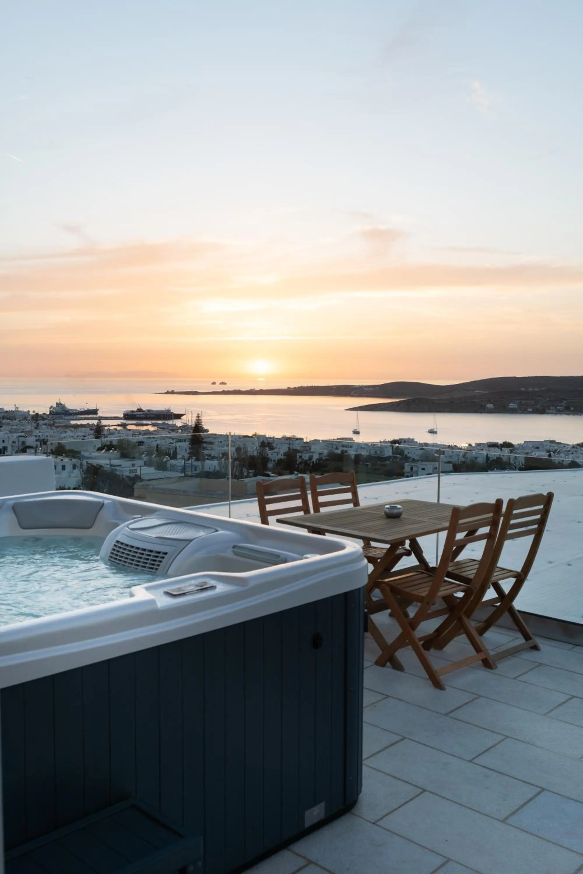 Hot Tub in Sunset View Hotel