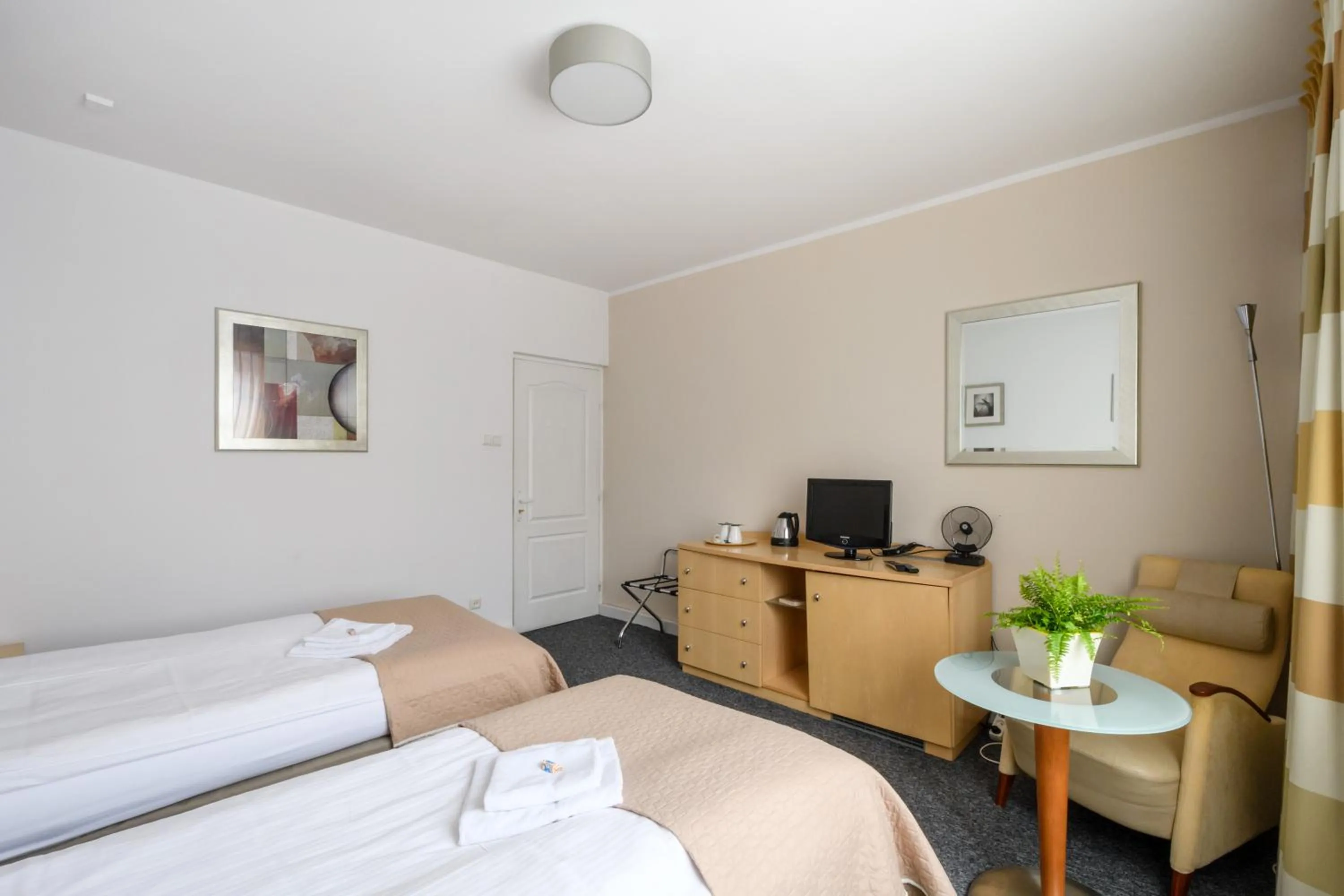 Photo of the whole room, Bed in 404 Rooms Wilanowska