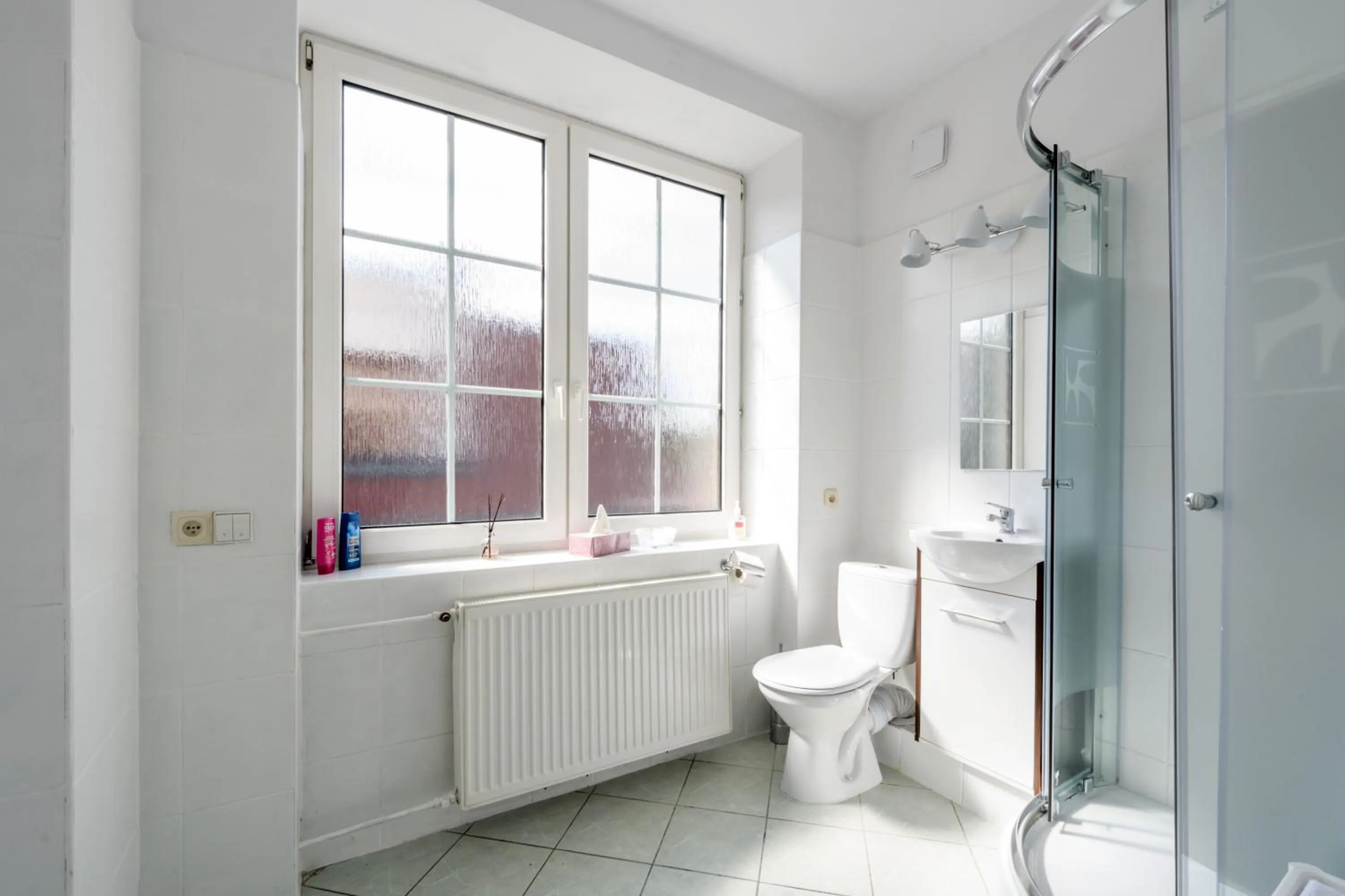 Bathroom in 404 Rooms Wilanowska