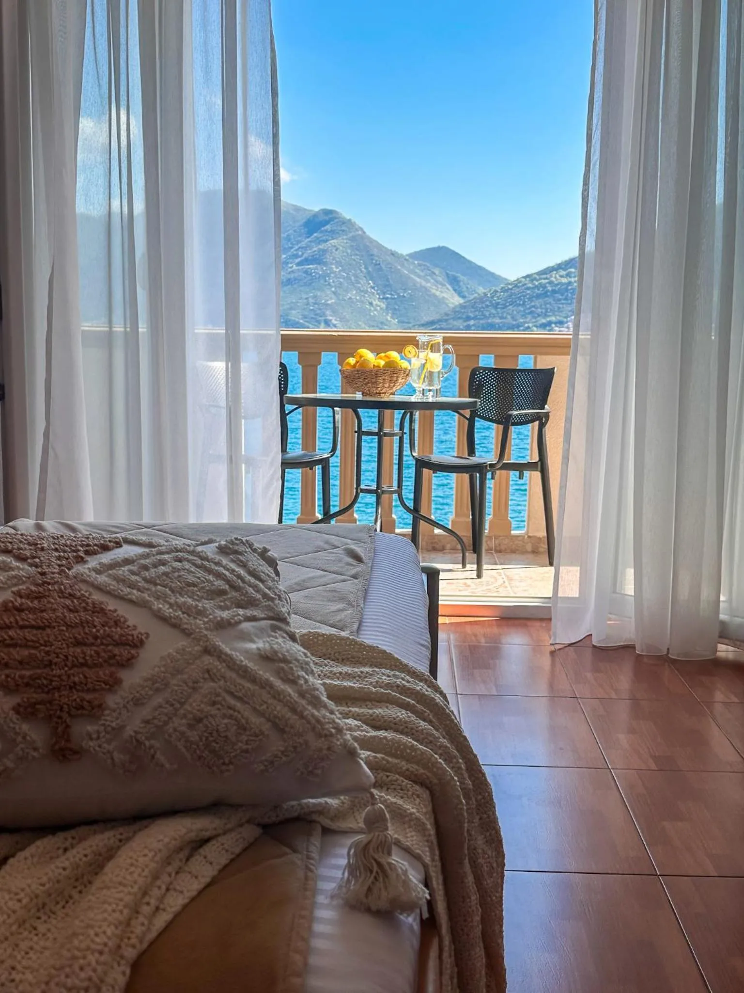 Bed in Apartments Stella del Mare