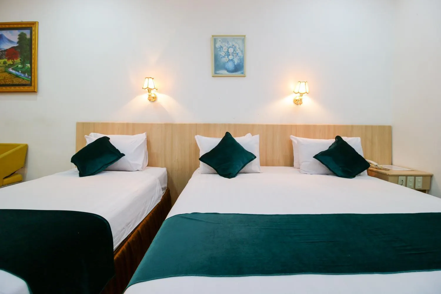 Bedroom, Bed in Mariani International Hotel