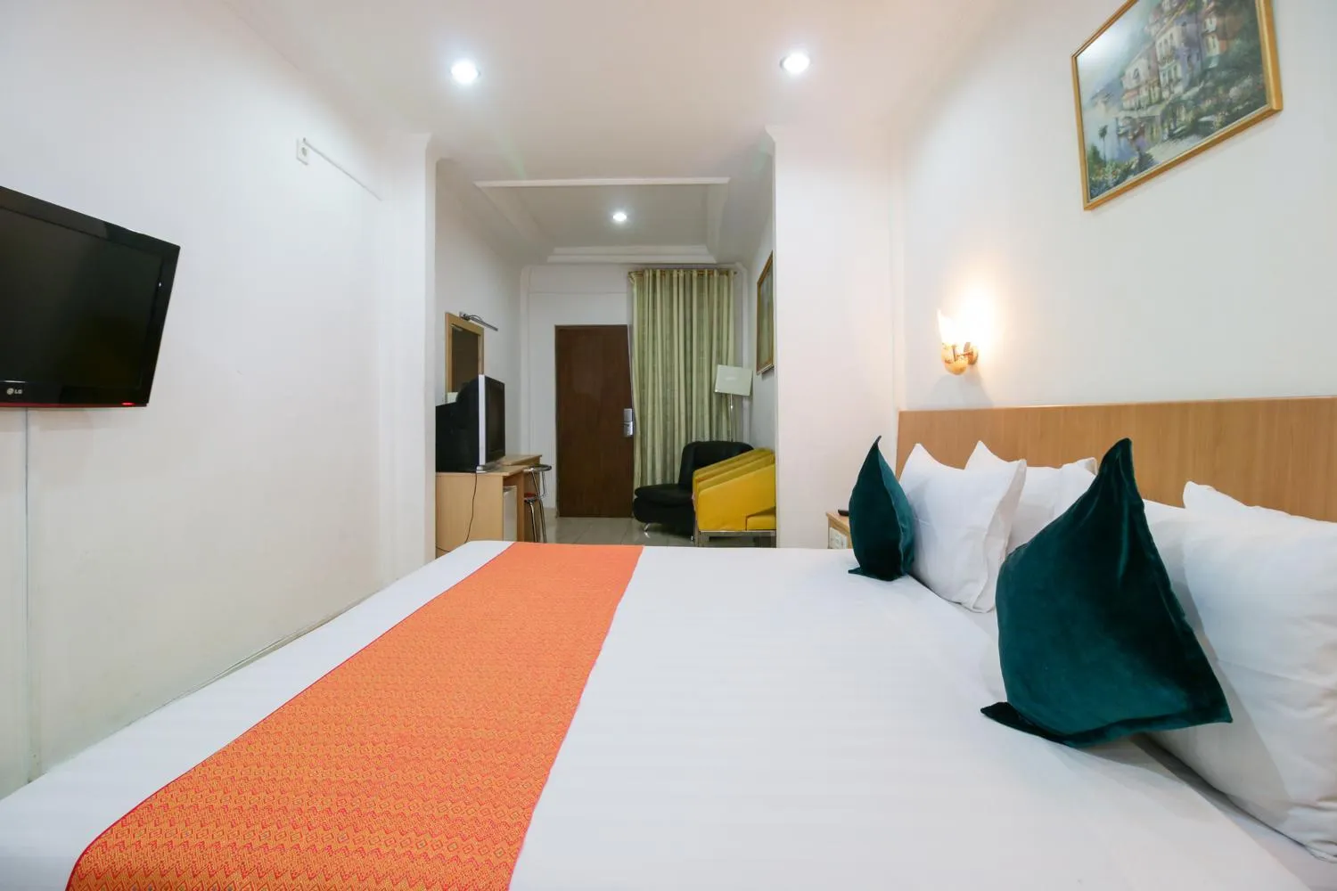 Bedroom, Bed in Mariani International Hotel